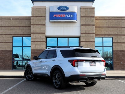 2026 Ford Explorer ST-Line