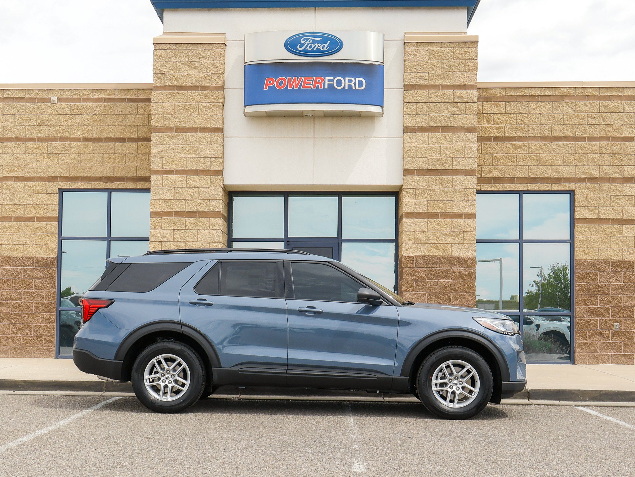 2027 Ford Explorer Active