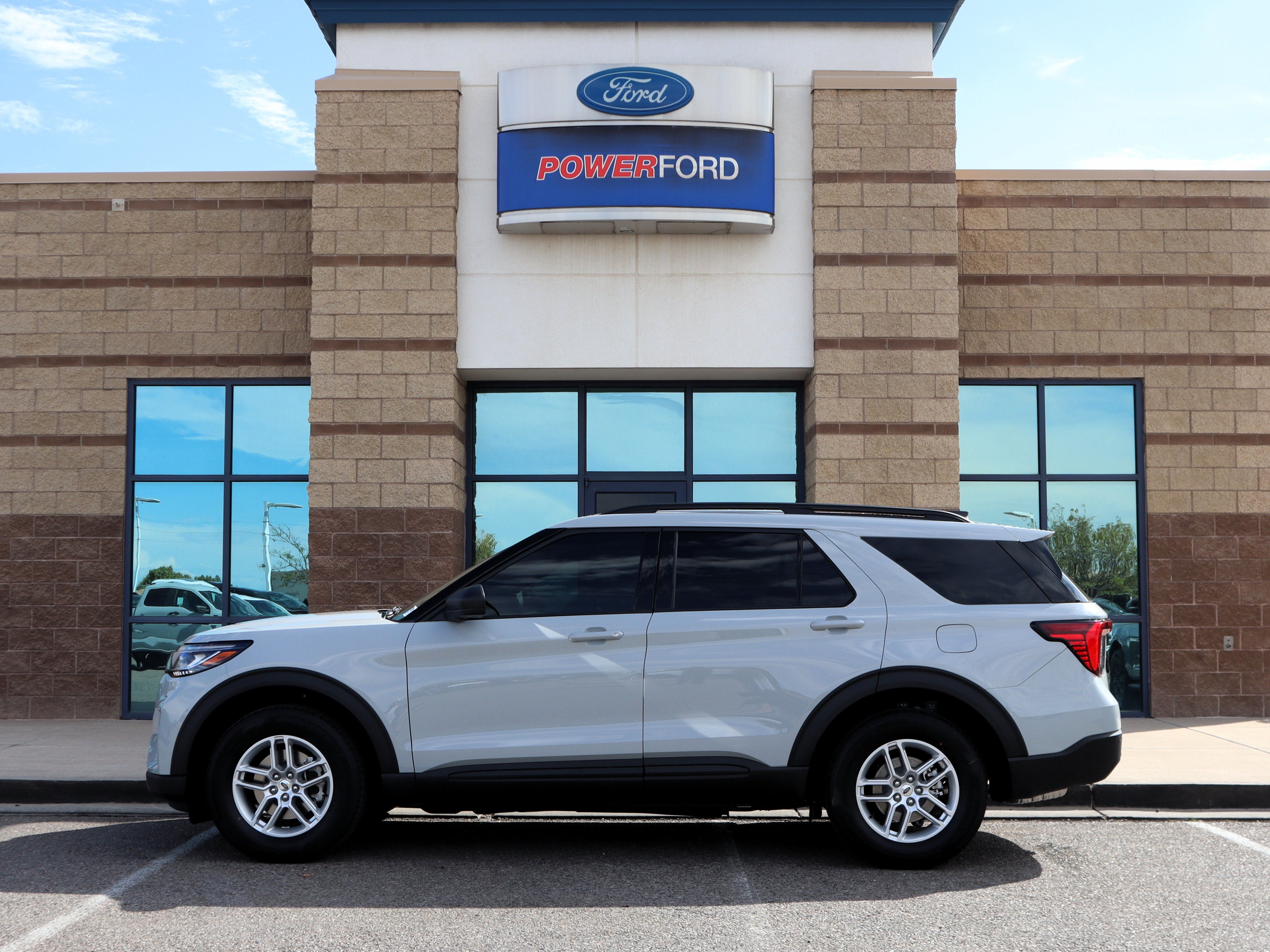 2027 Ford Explorer Active
