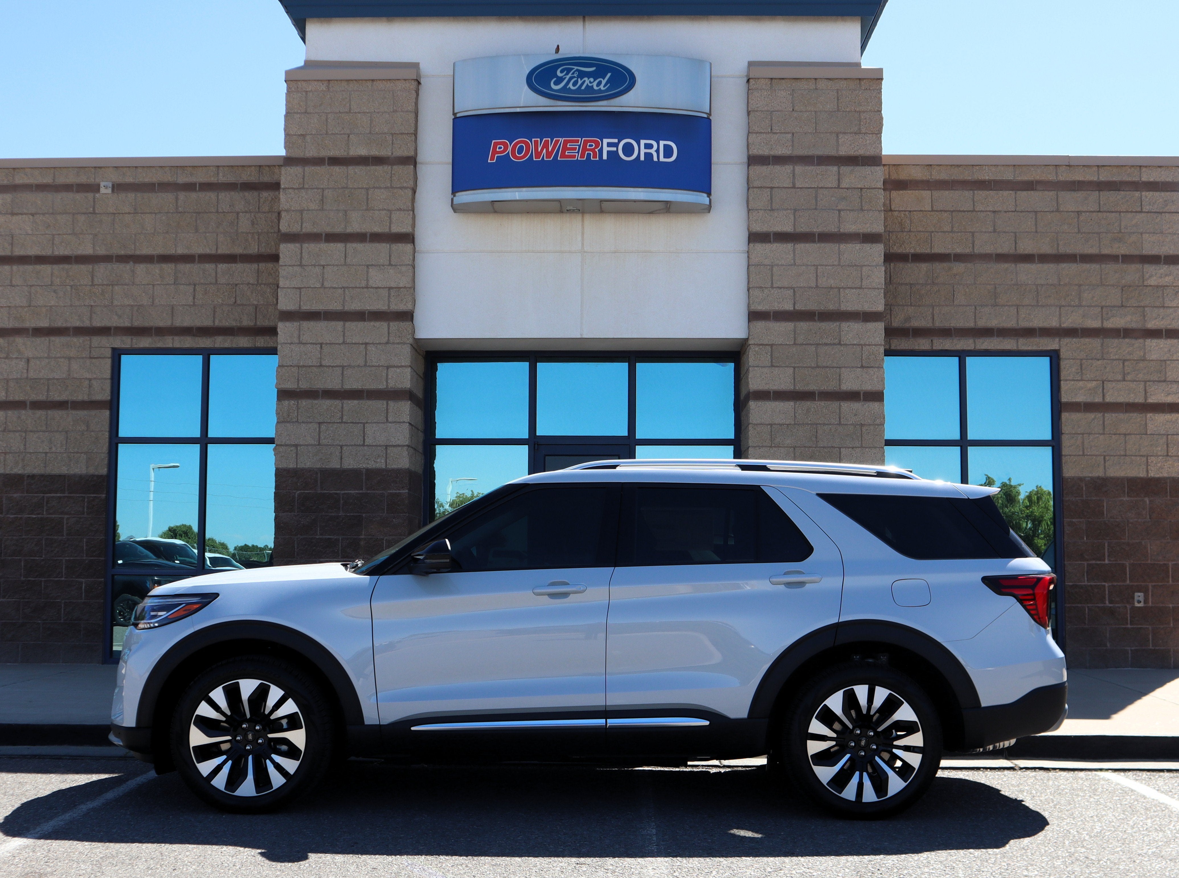 2026 Ford Explorer Platinum