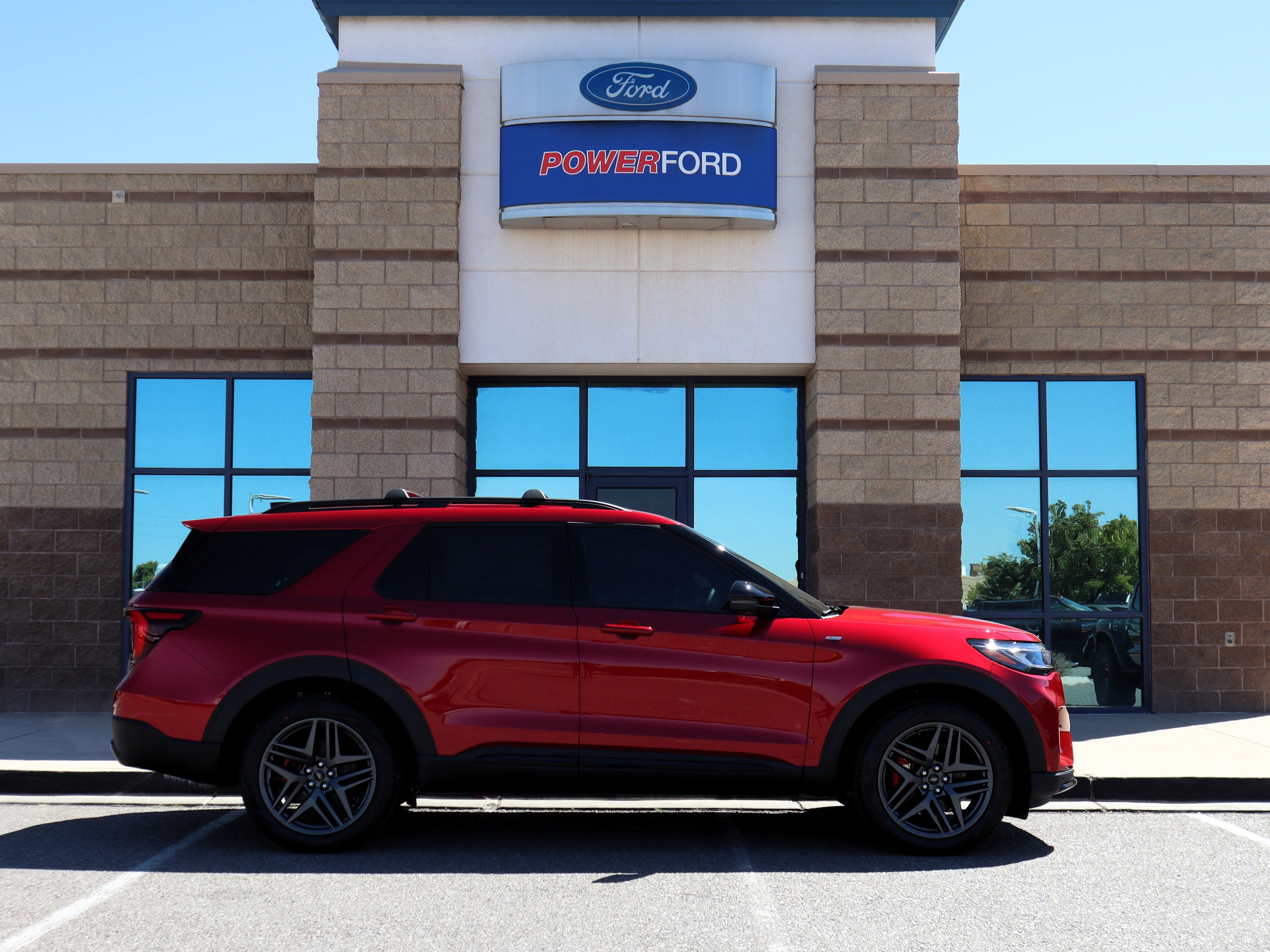 2026 Ford Explorer ST-Line