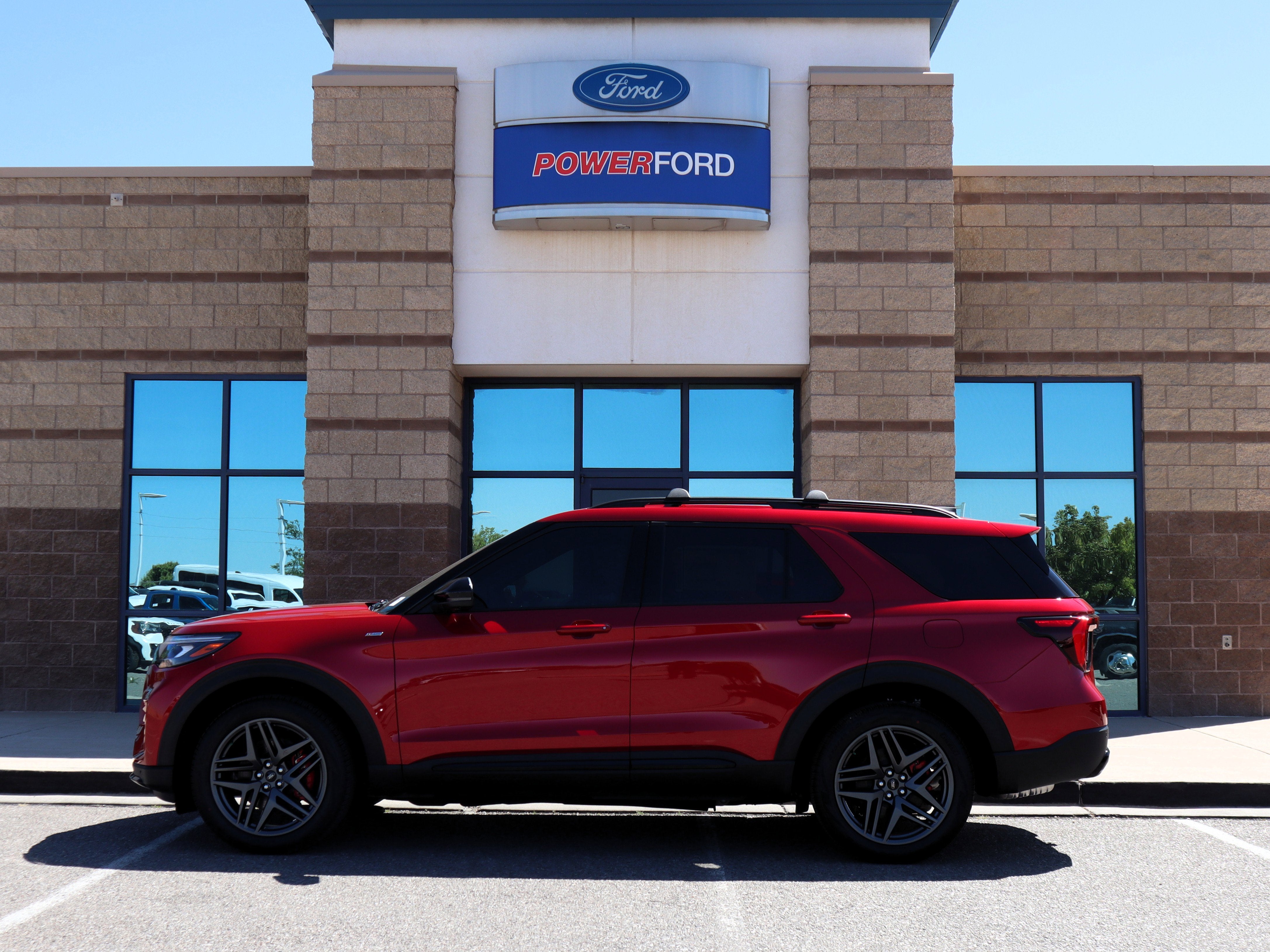 2026 Ford Explorer ST-Line