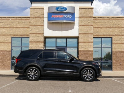 2025 Ford Explorer ST-Line