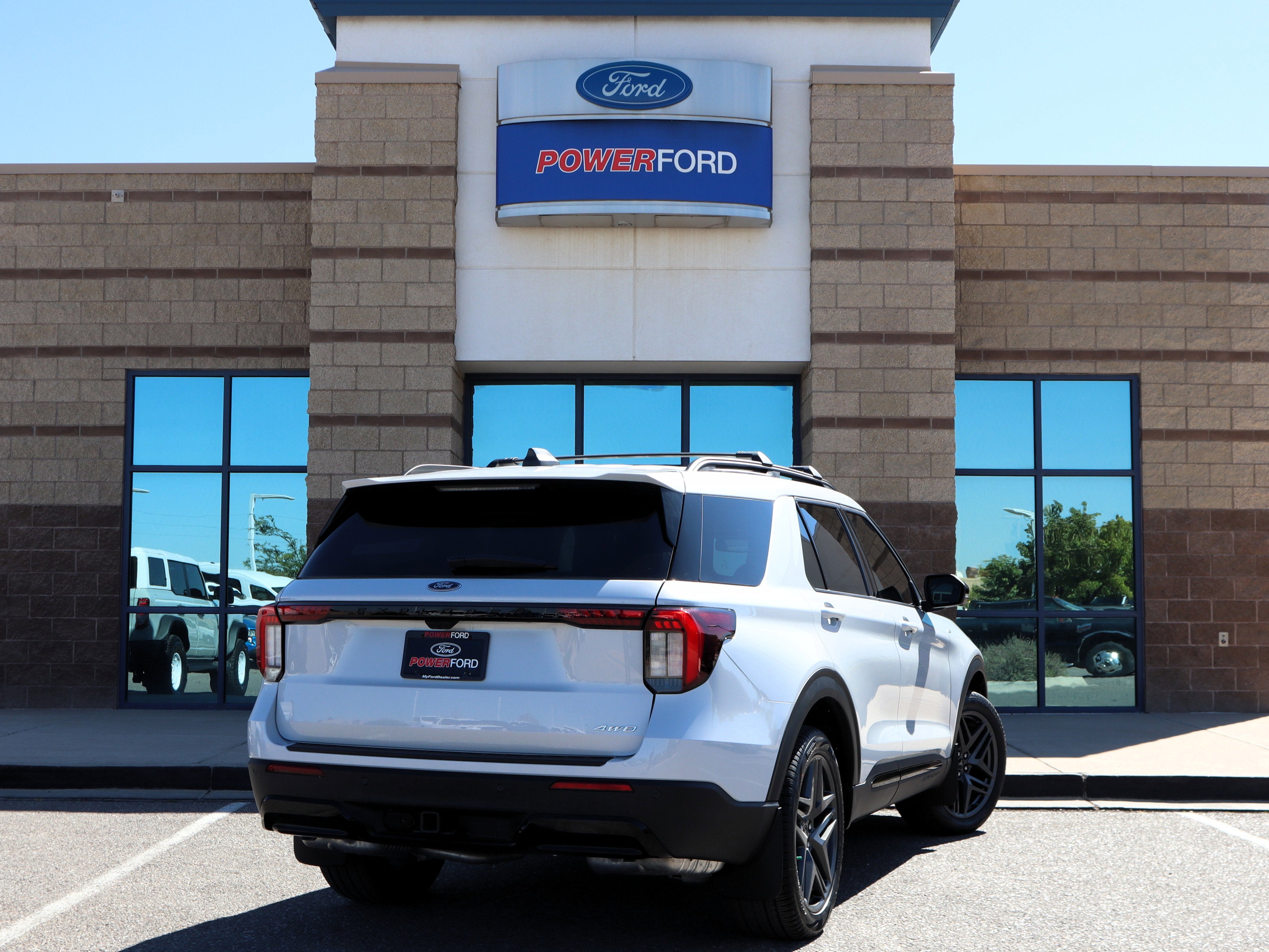 2026 Ford Explorer ST-Line