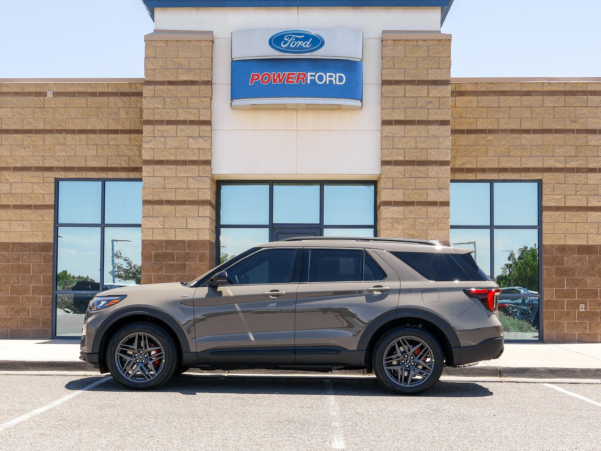 2026 Ford Explorer ST-Line