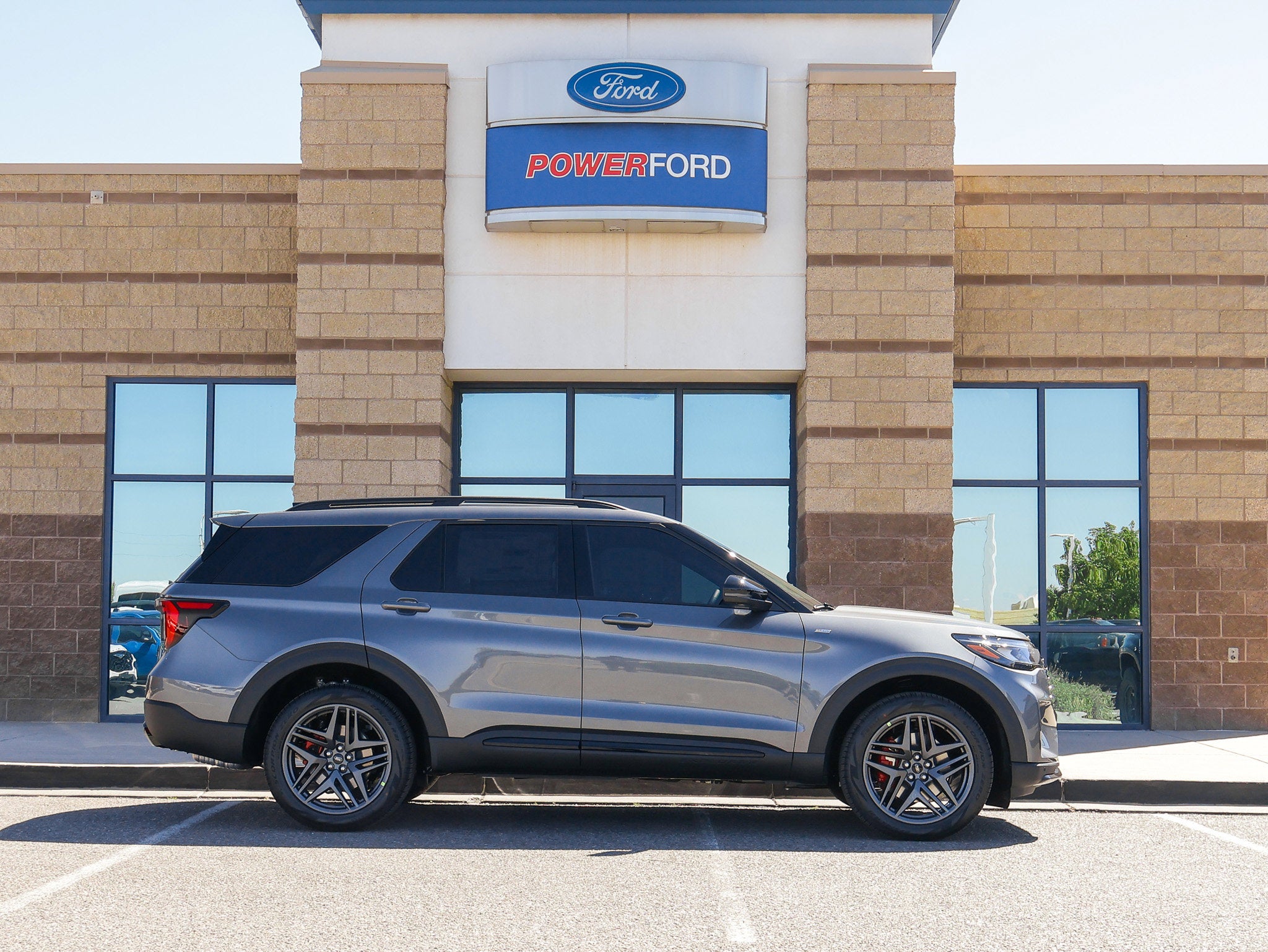 2026 Ford Explorer ST-Line