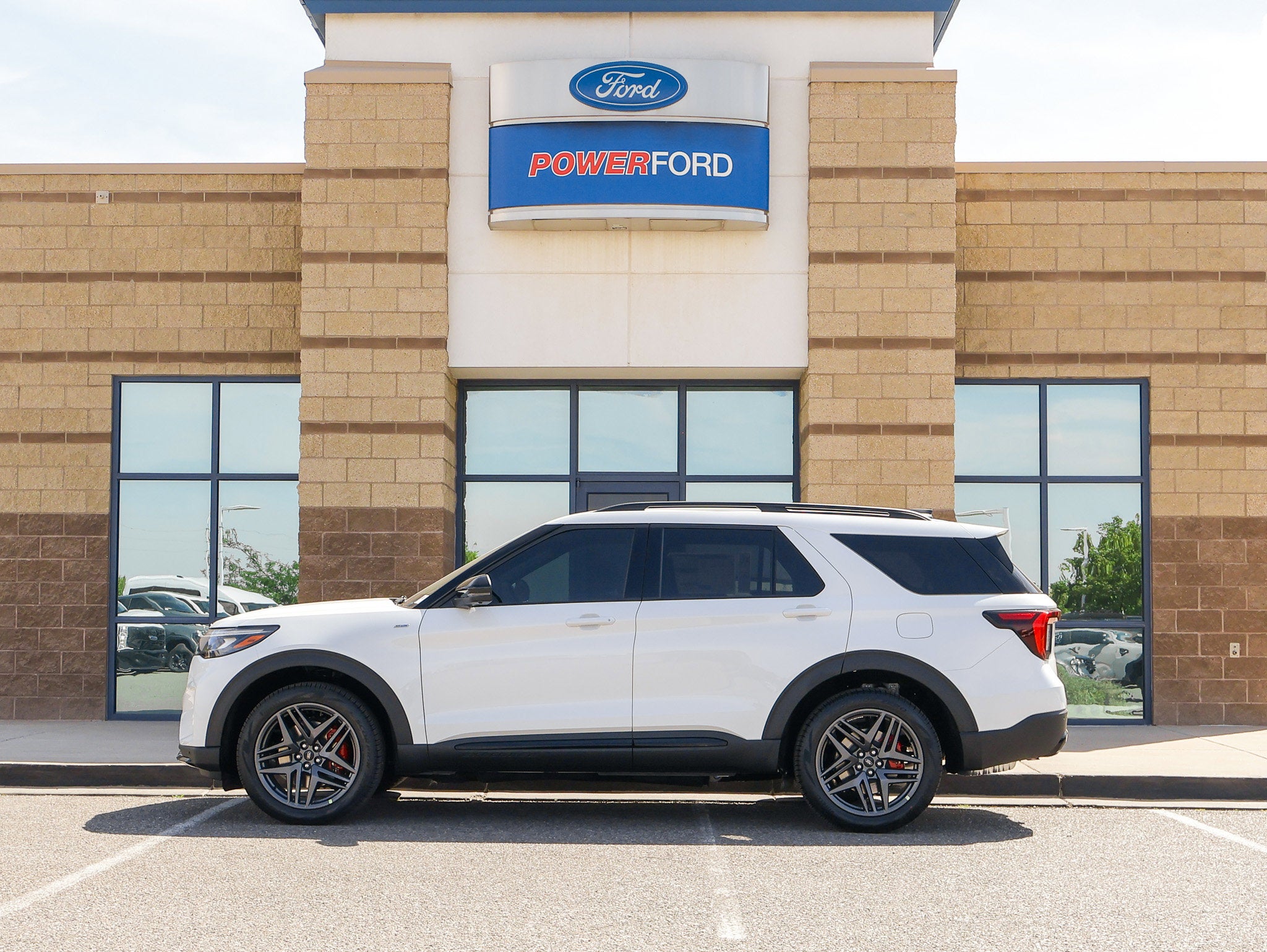 2026 Ford Explorer ST-Line