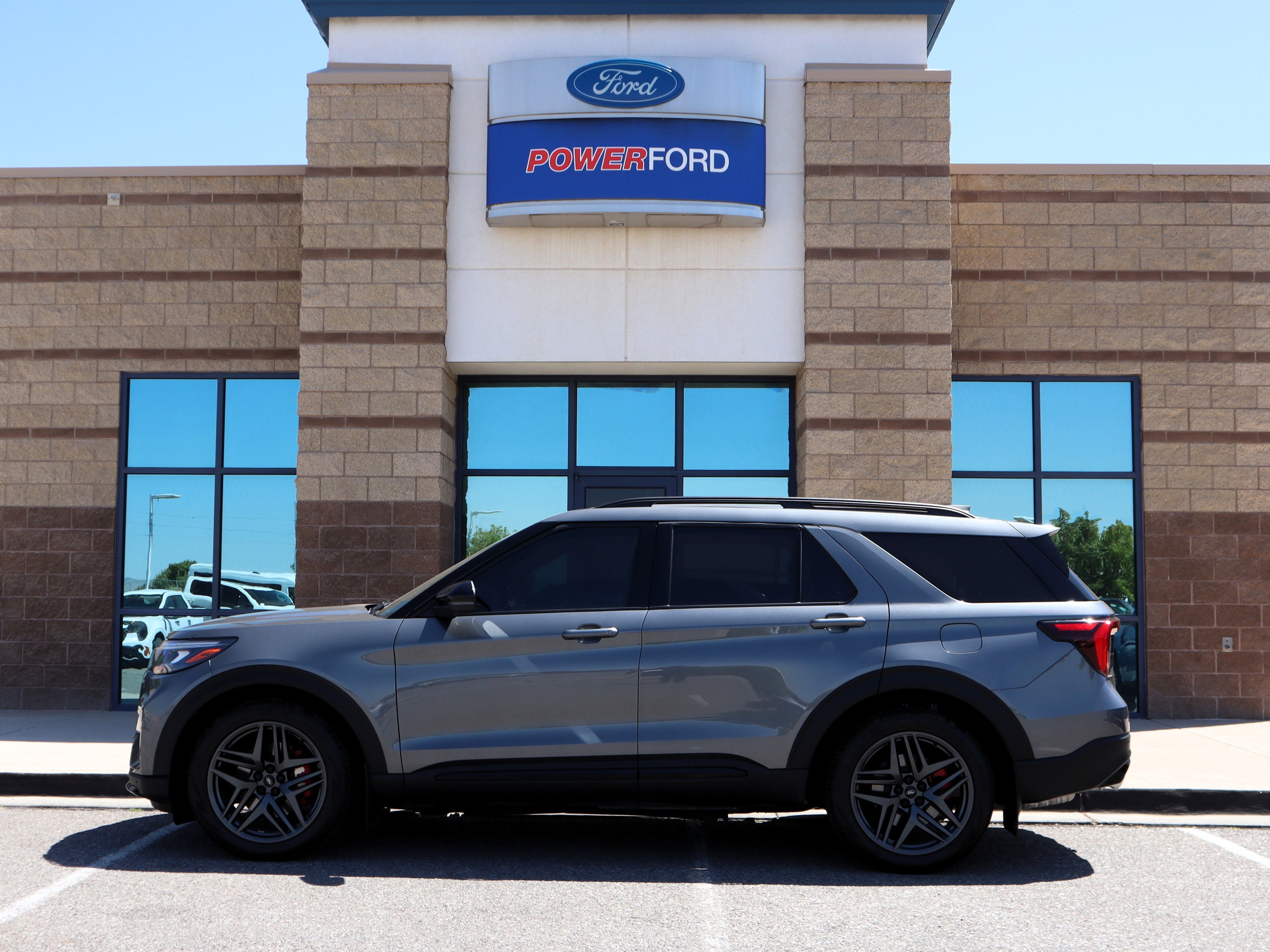2025 Ford Explorer ST
