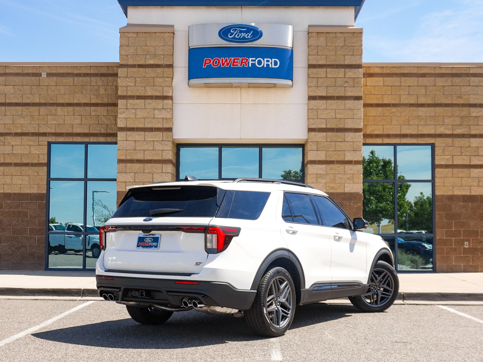 2025 Ford Explorer ST