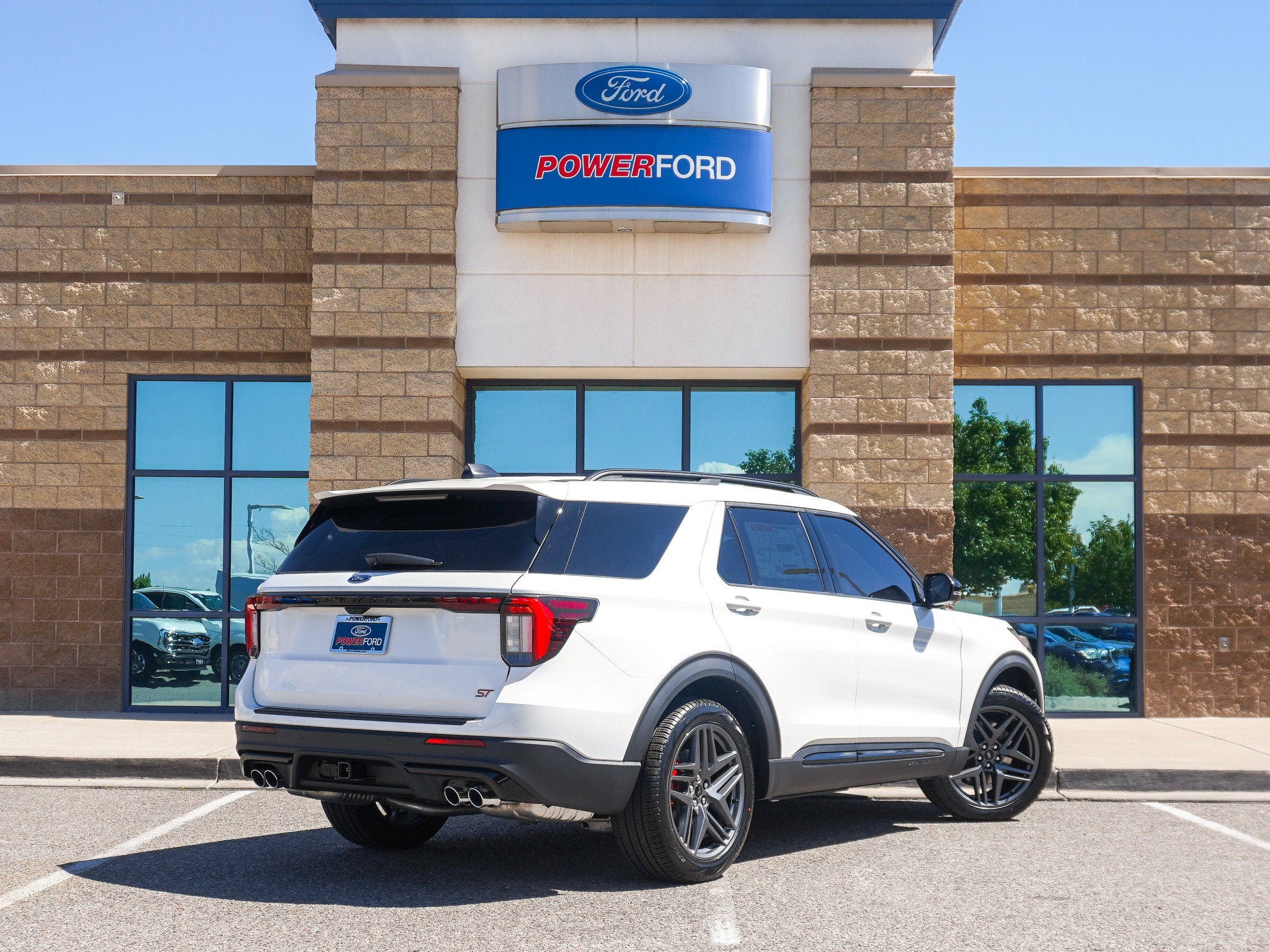 2025 Ford Explorer ST