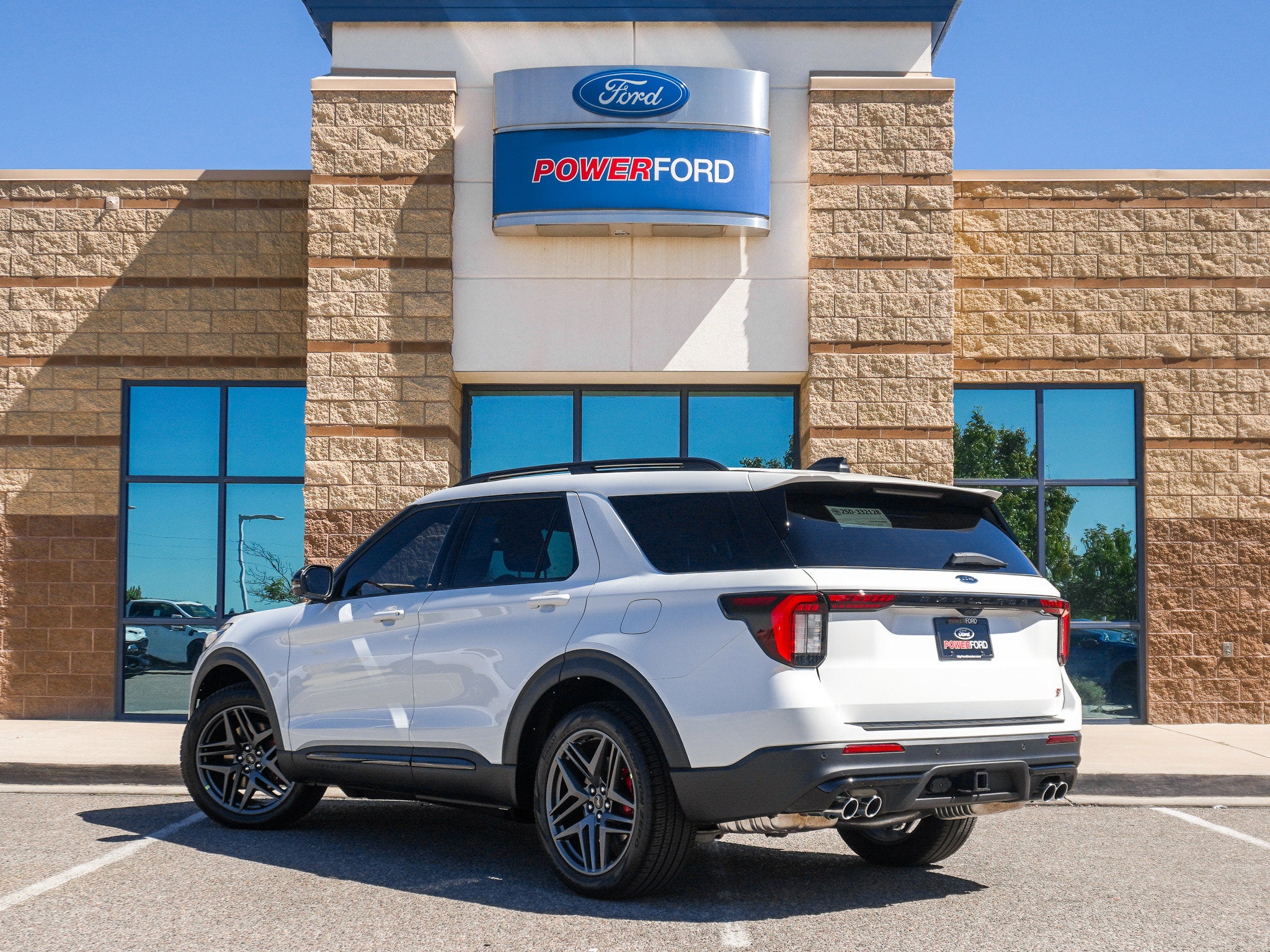 2025 Ford Explorer ST