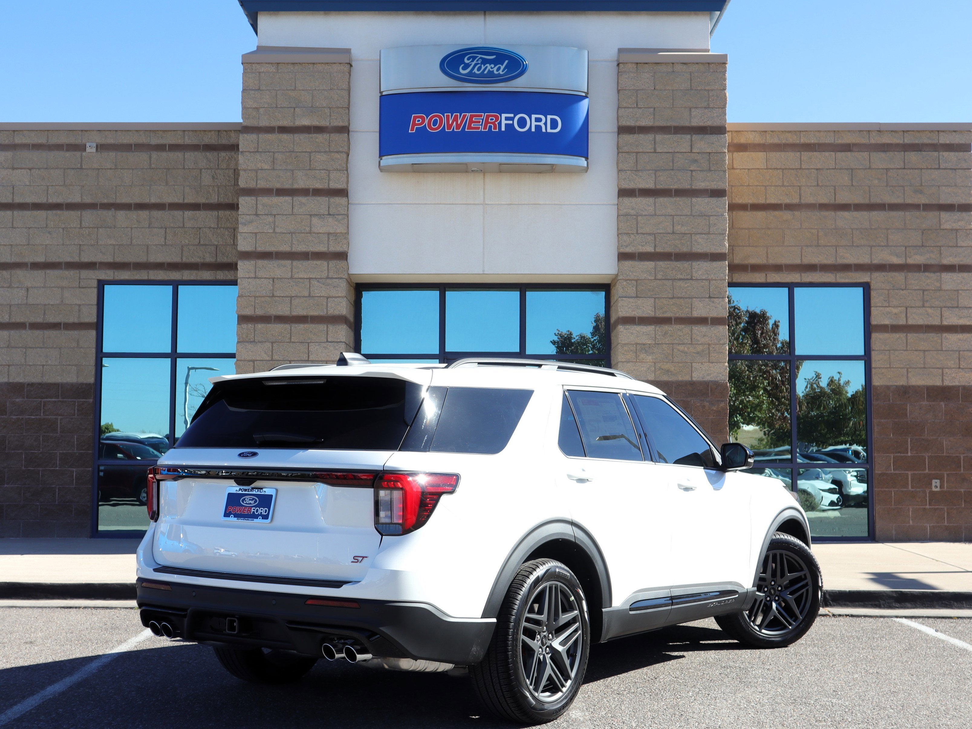 2025 Ford Explorer ST