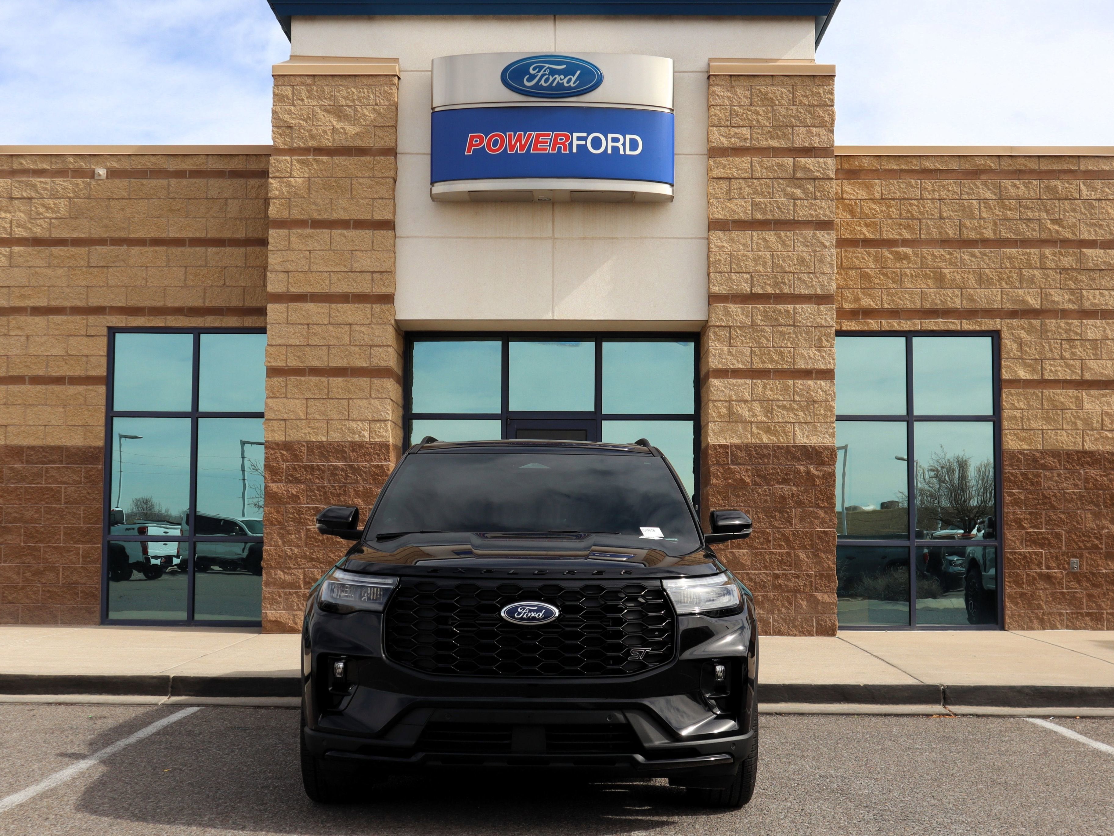 2025 Ford Explorer ST