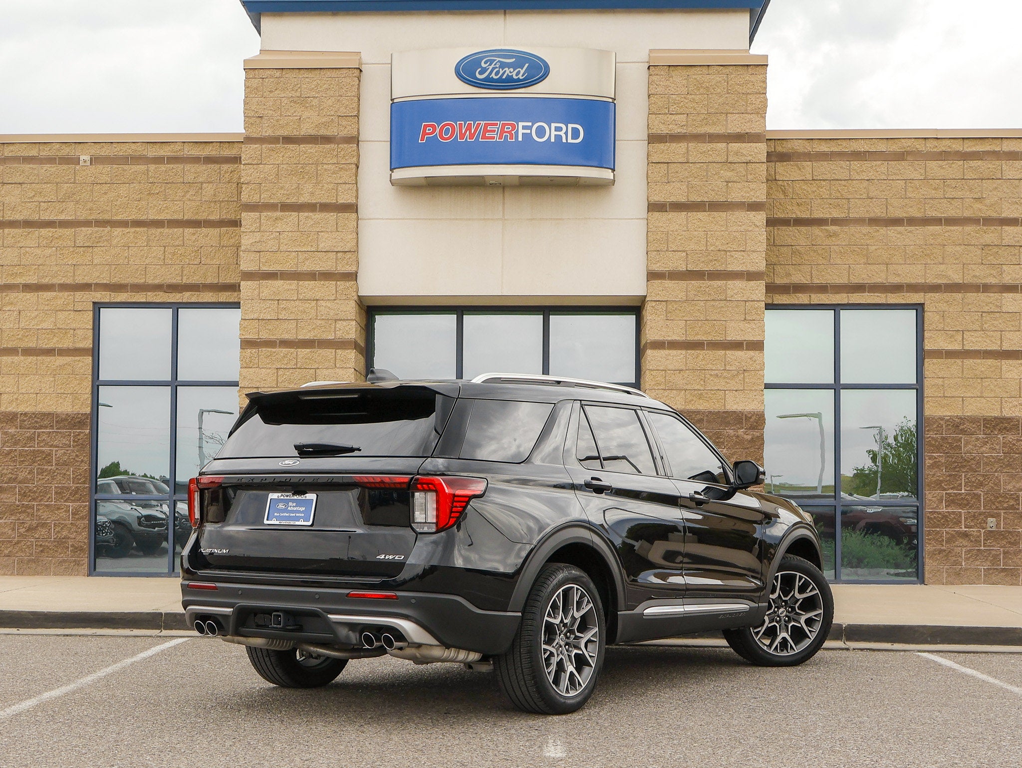 2025 Ford Explorer Platinum