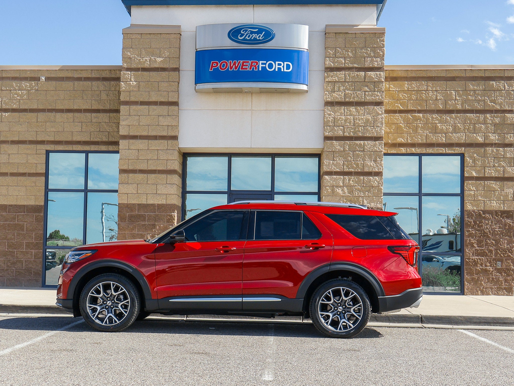 2027 Ford Explorer Platinum