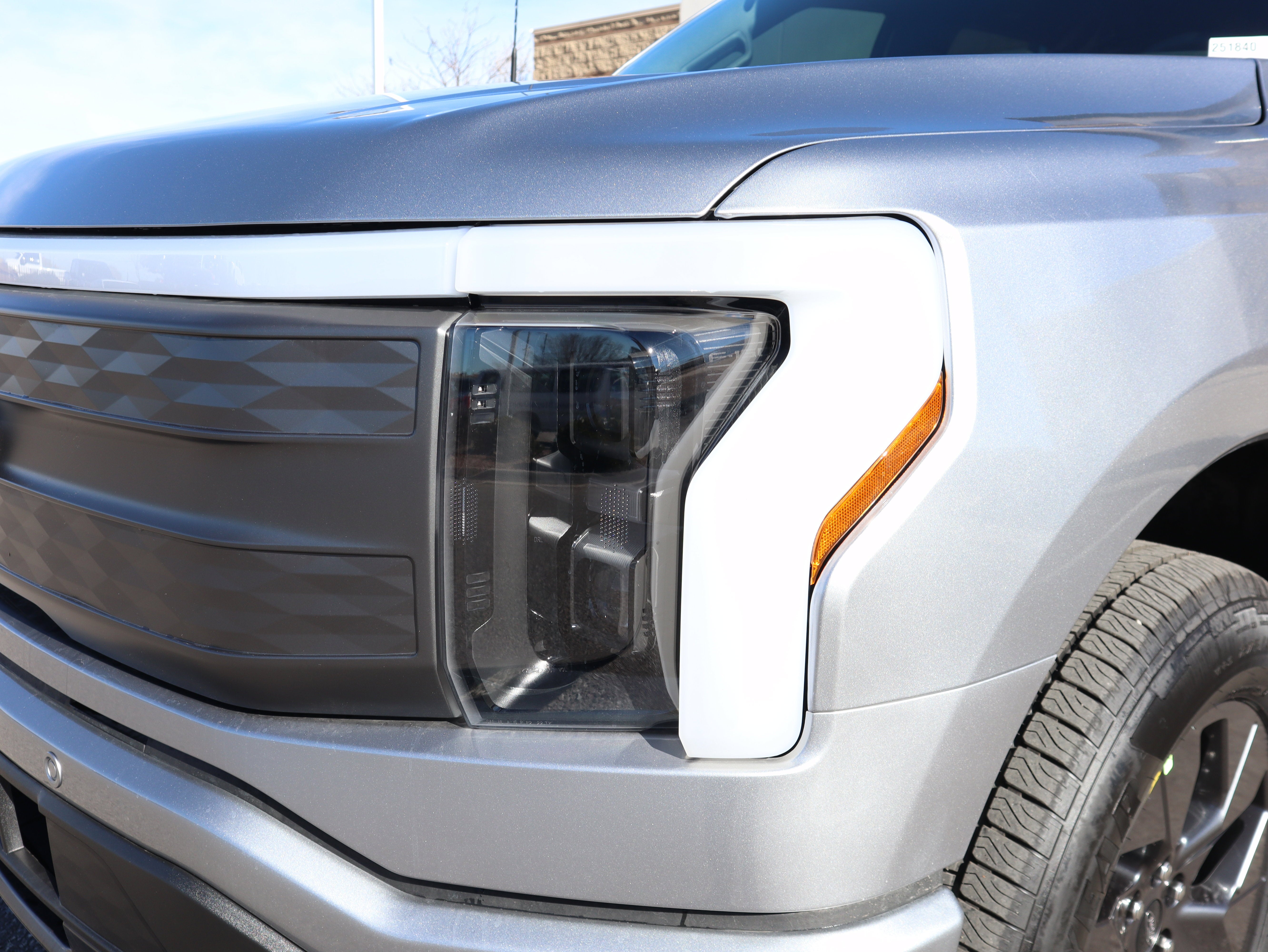 2025 Ford F-150 Lightning Lariat