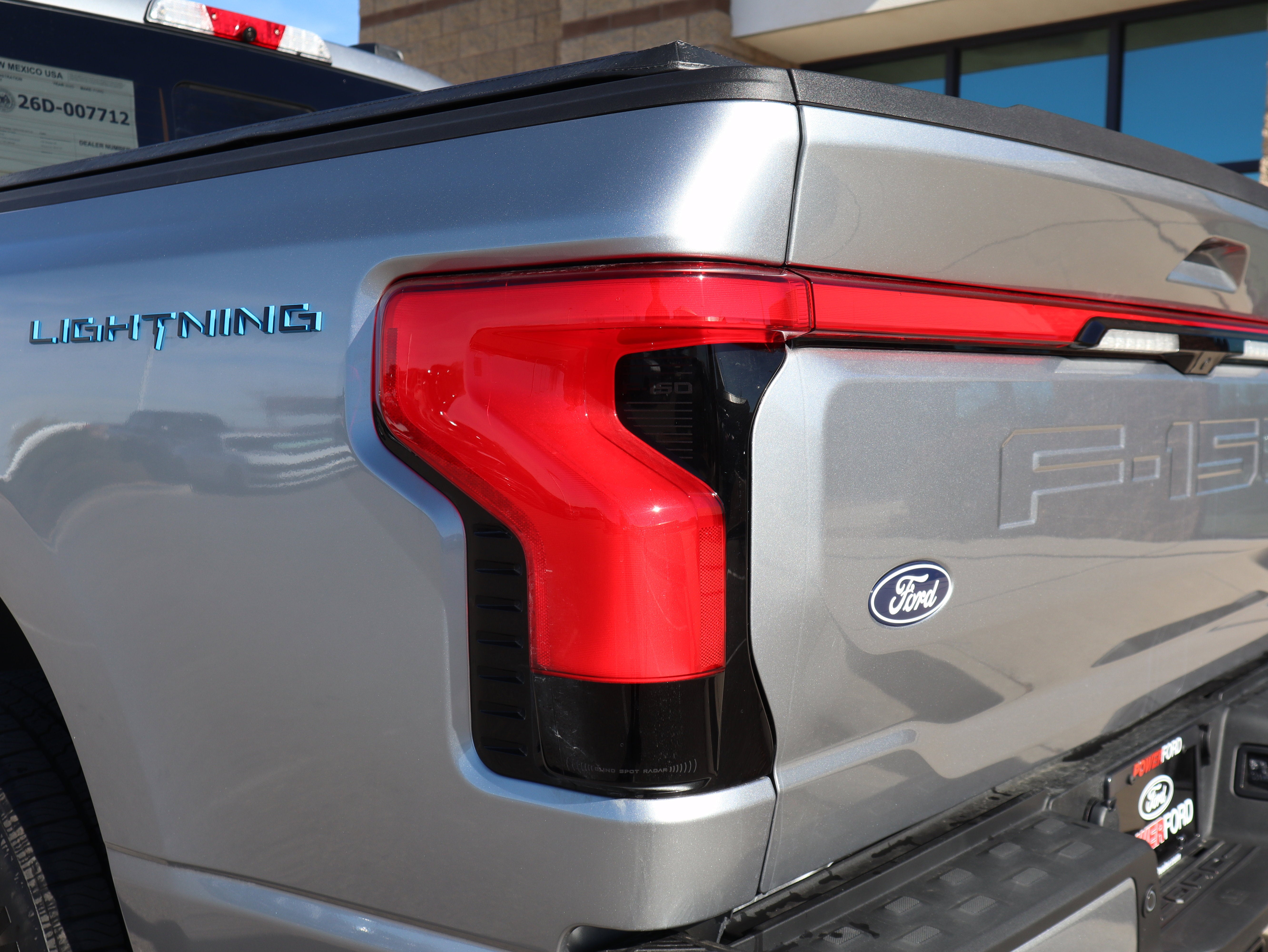 2025 Ford F-150 Lightning Lariat