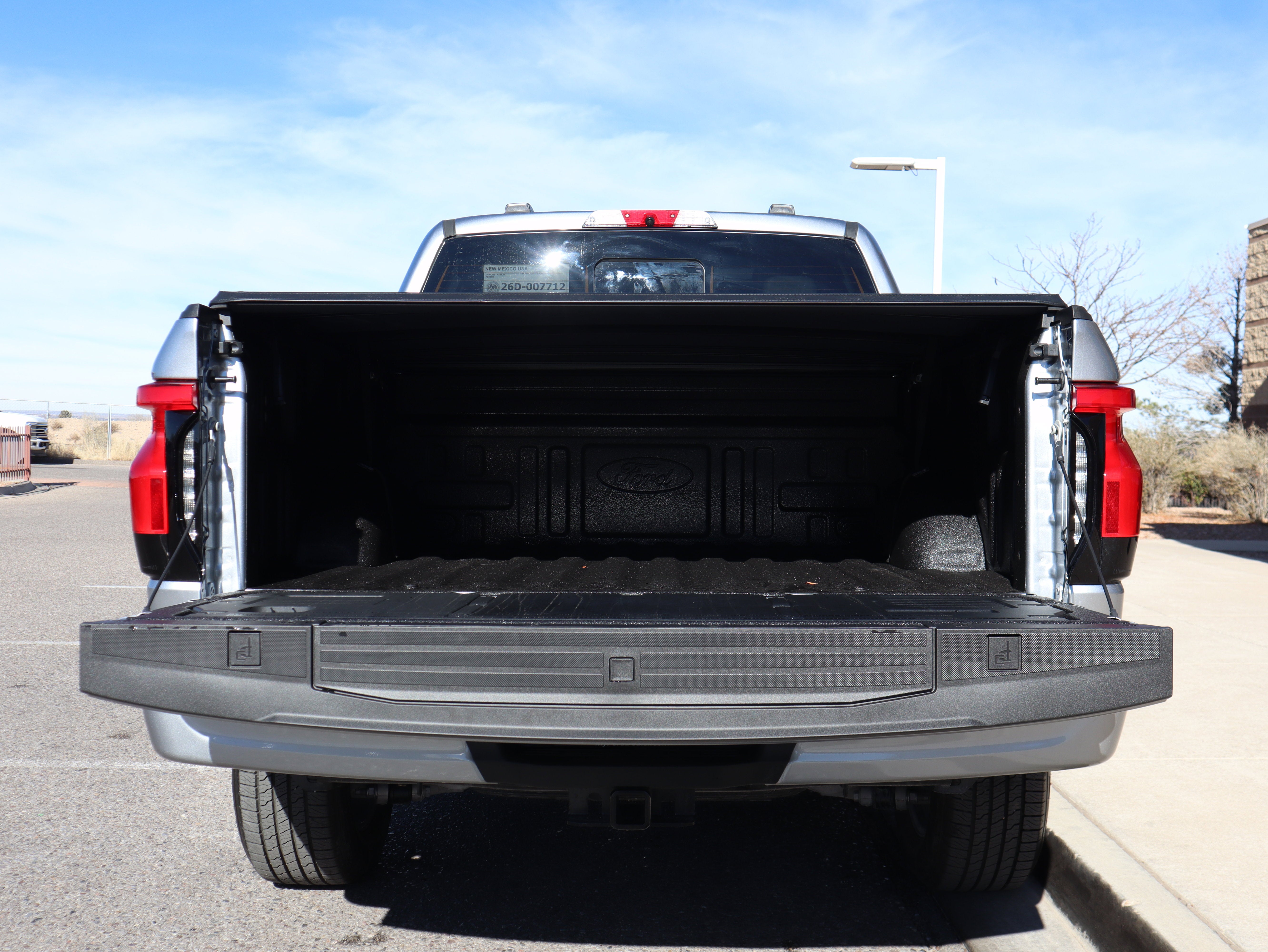 2025 Ford F-150 Lightning Lariat