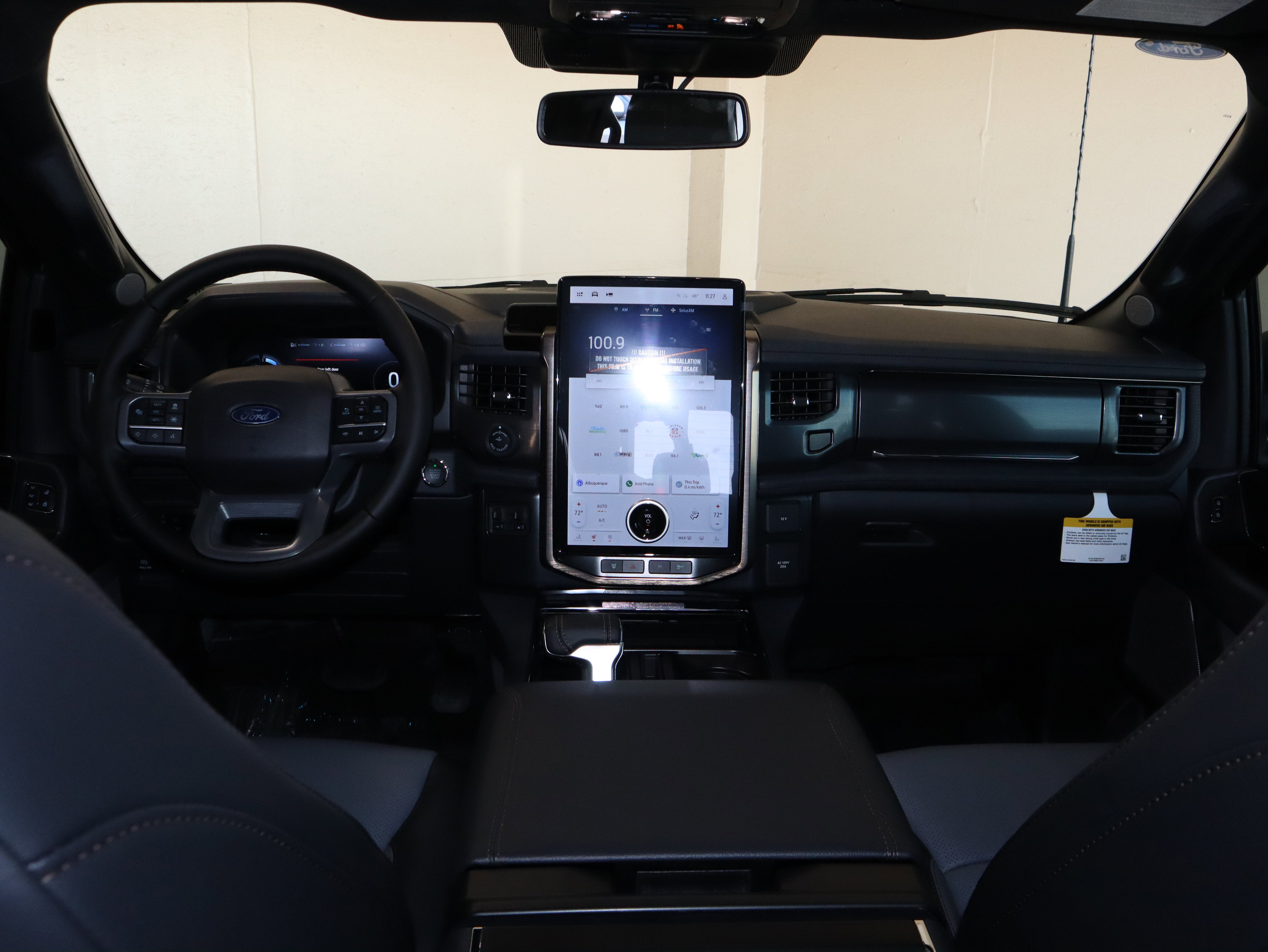 2025 Ford F-150 Lightning Lariat