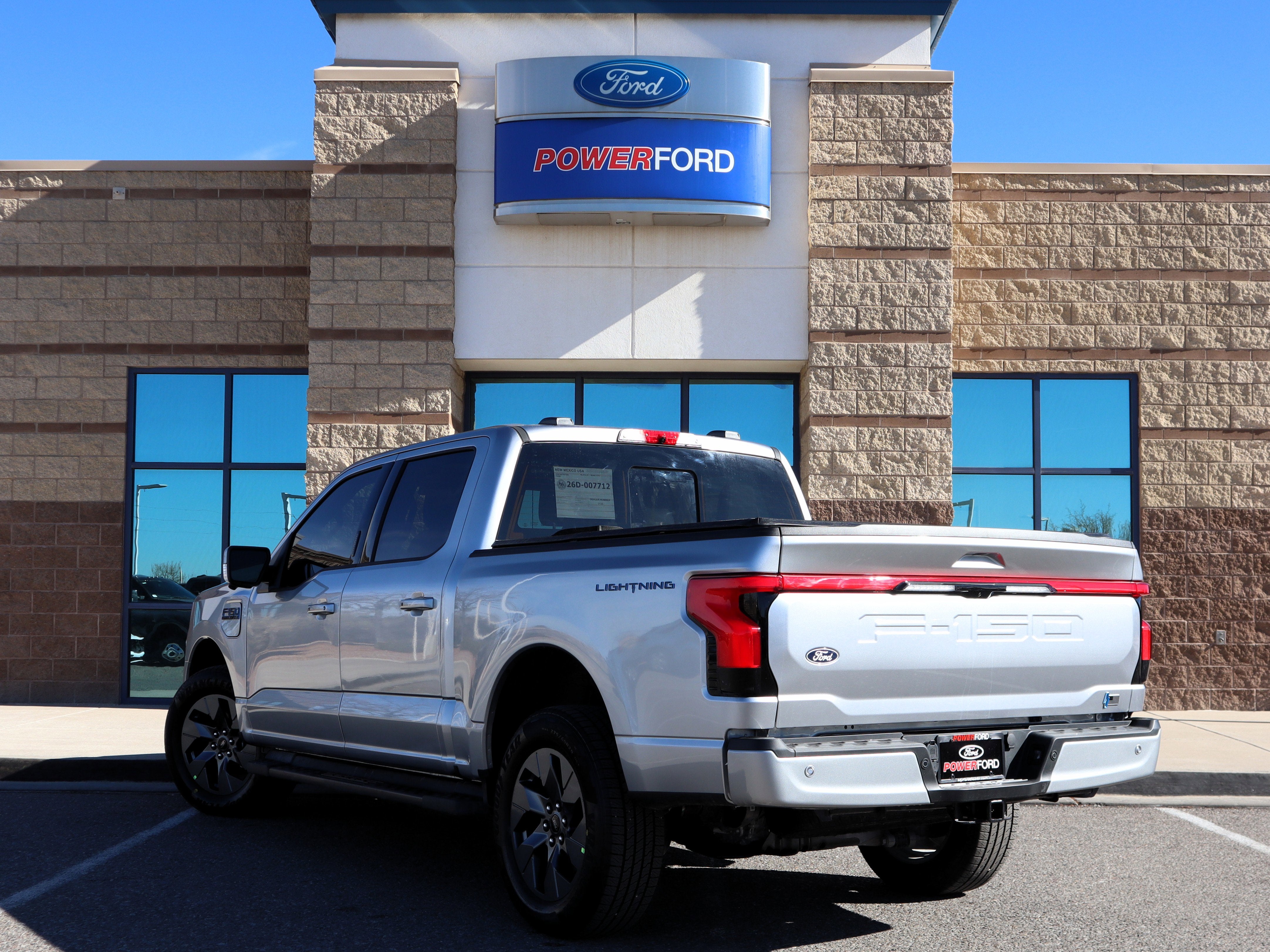 2025 Ford F-150 Lightning Lariat