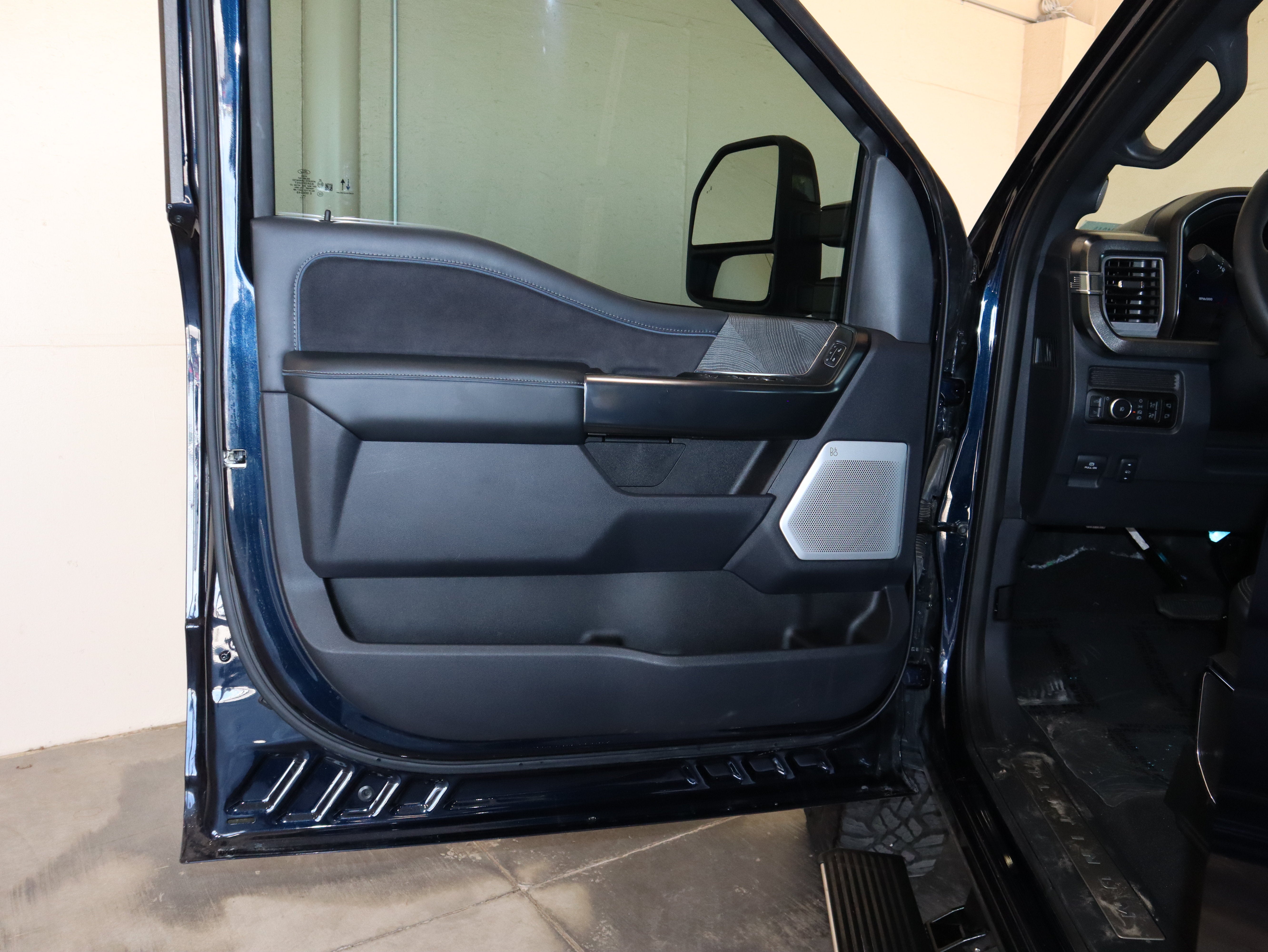 2025 Ford F-250SD Platinum
