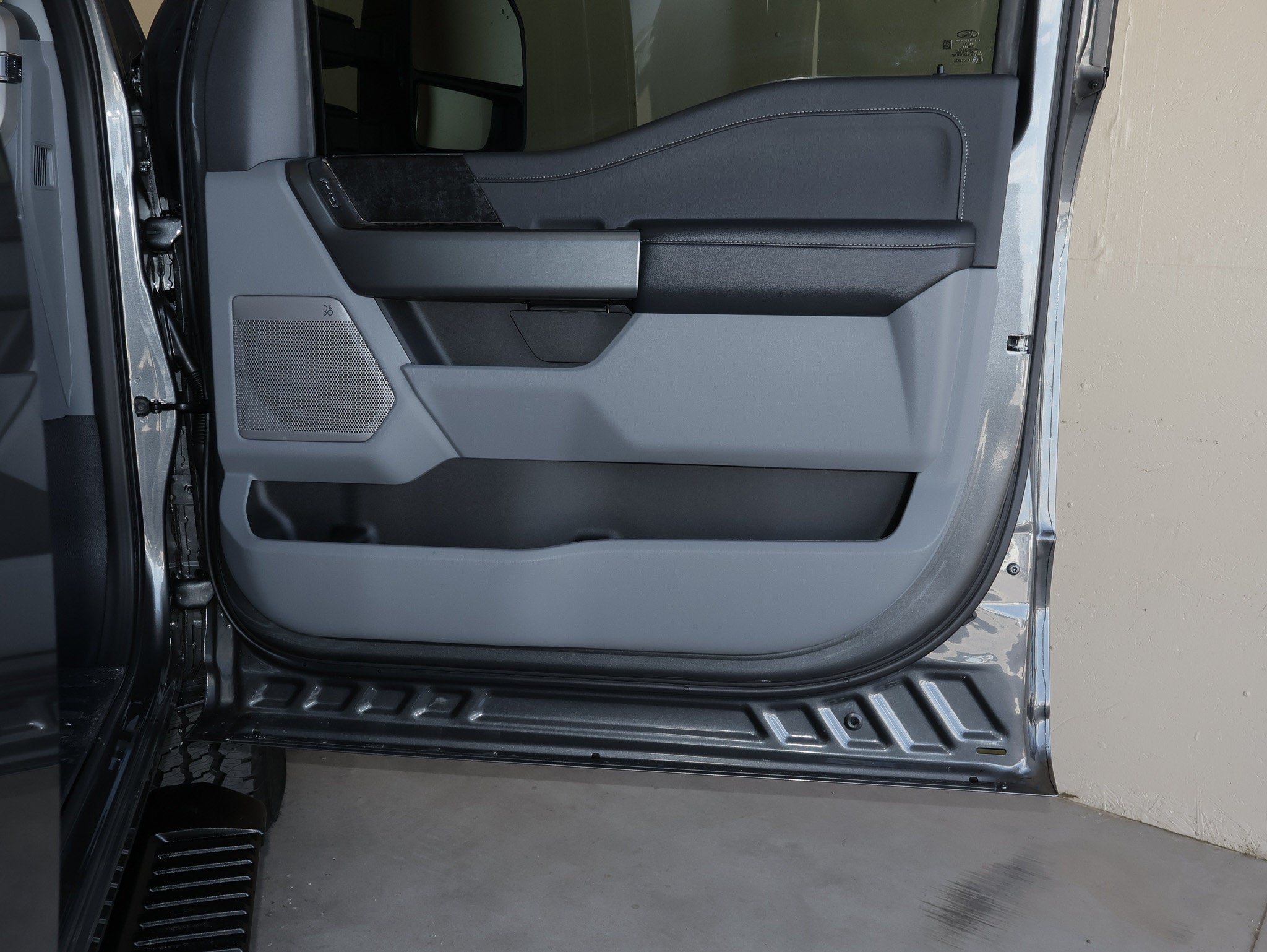 2027 Ford F-250SD XLT