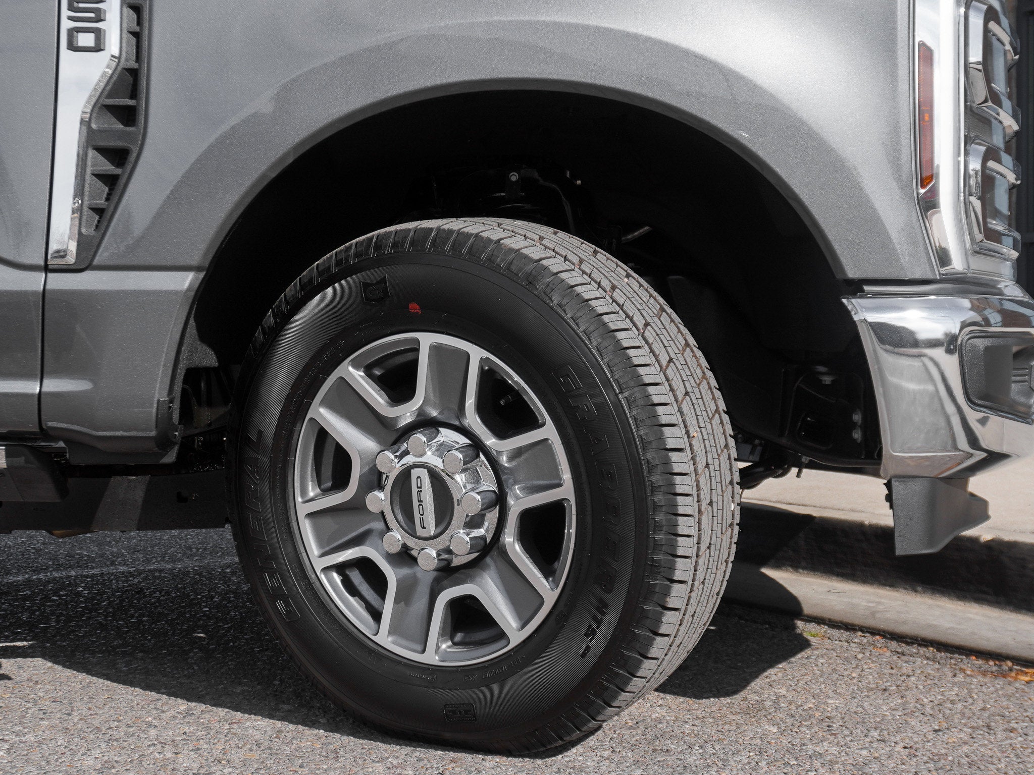 2026 Ford F-350SD Lariat