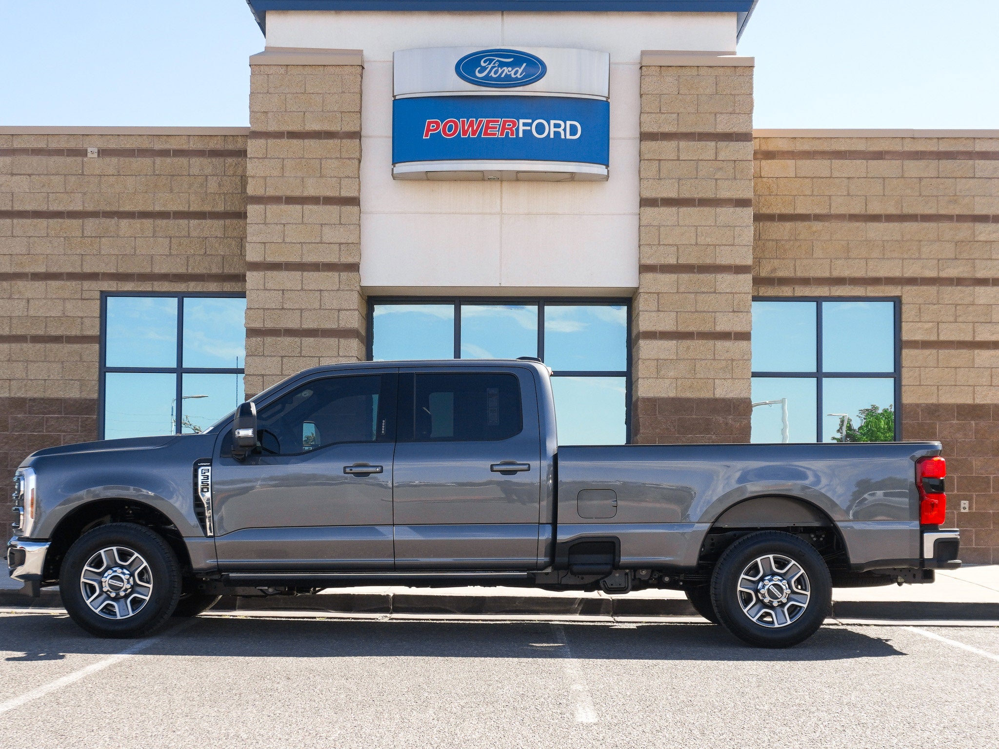 2026 Ford F-350SD Lariat