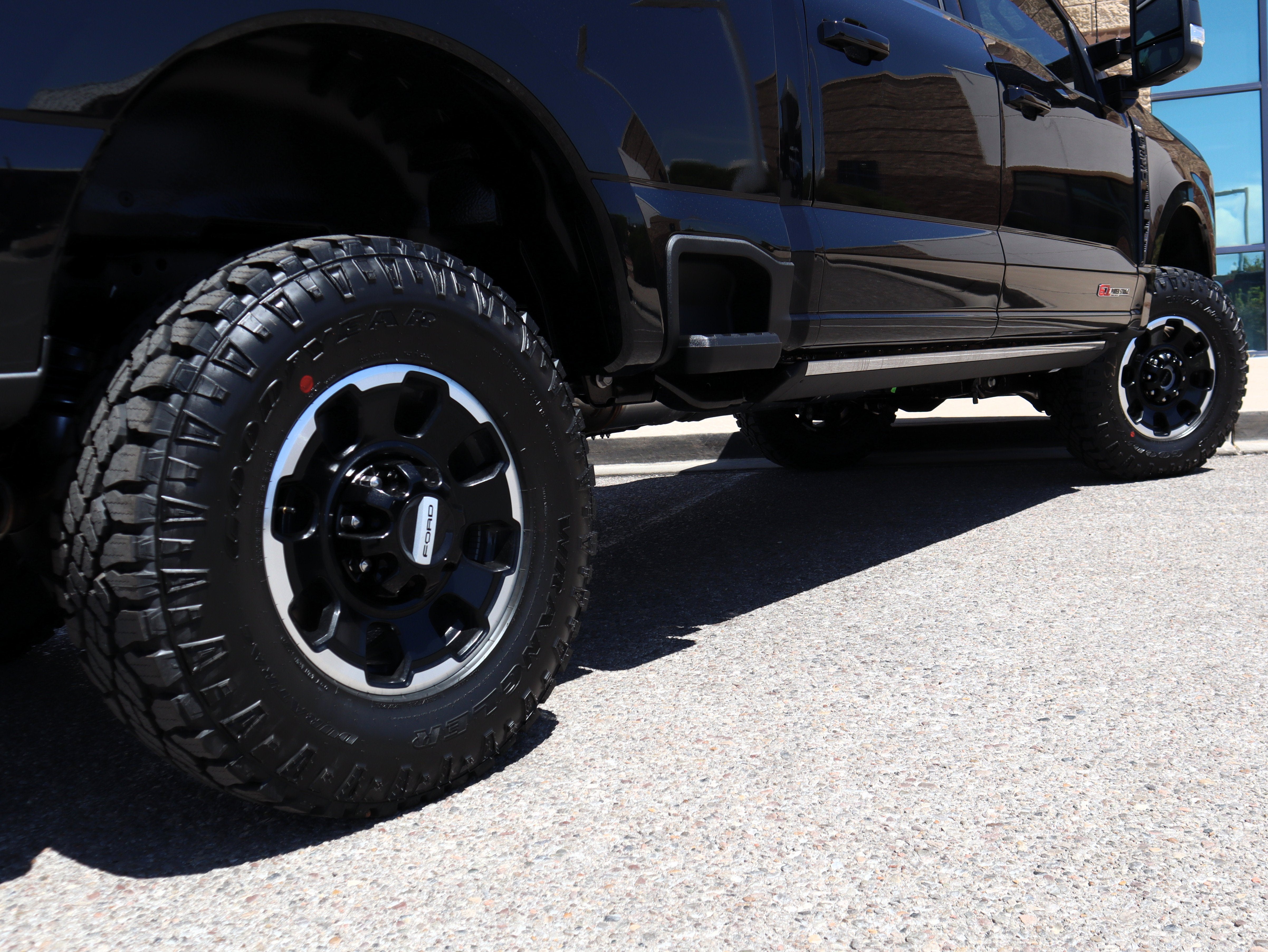 2026 Ford F-350SD Lariat