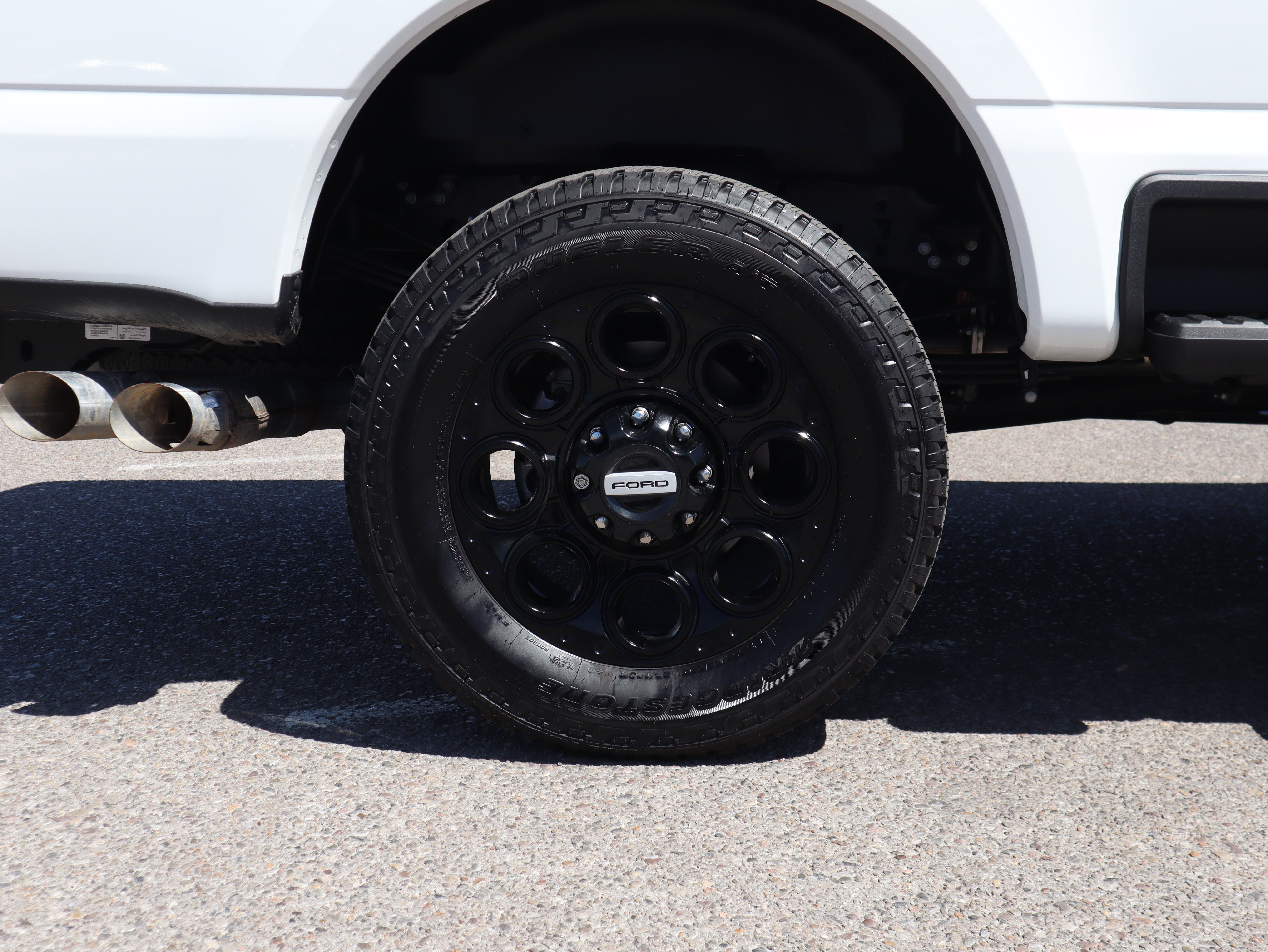 2025 Ford F-350SD Lariat