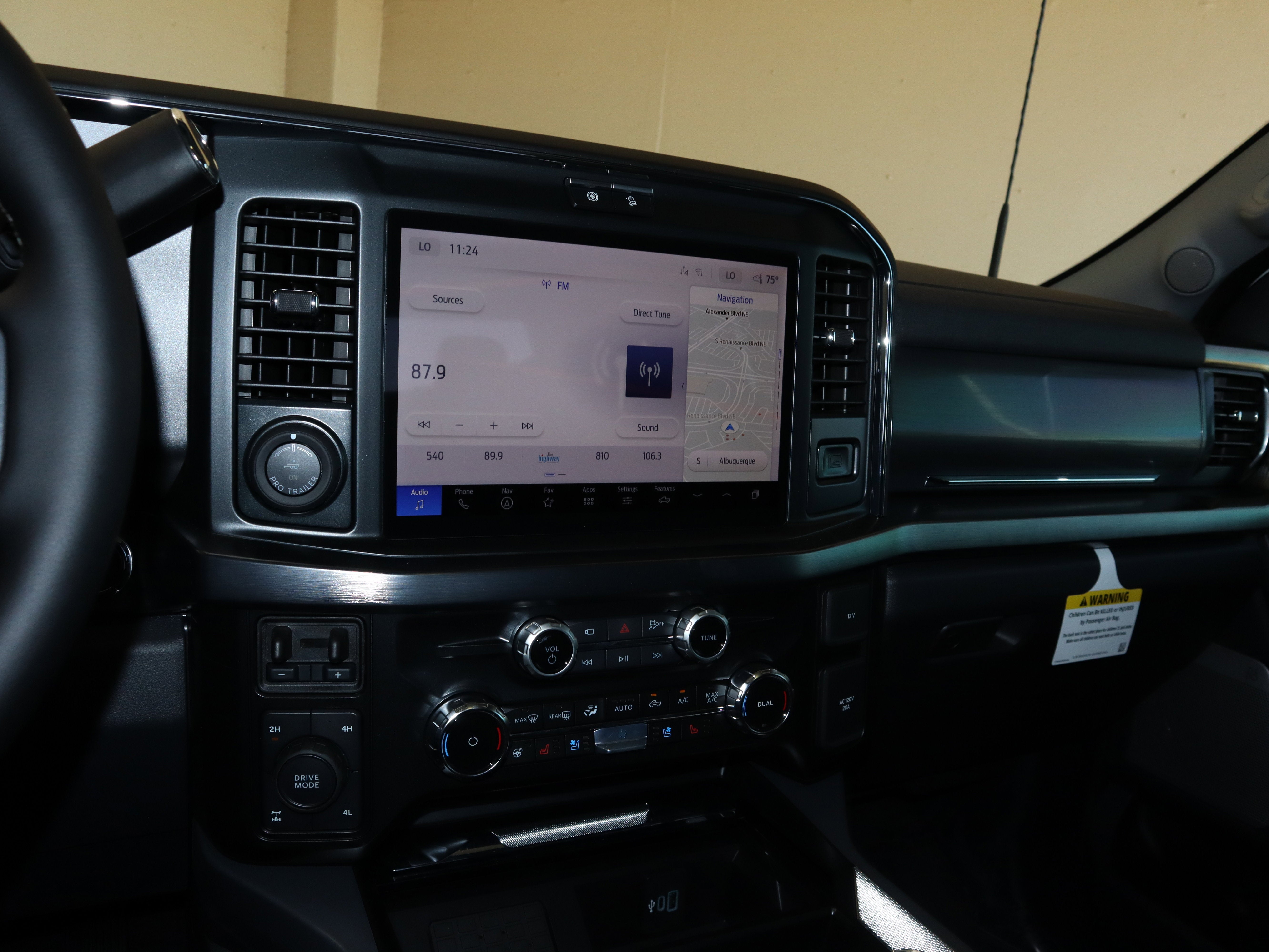 2025 Ford F-350SD Lariat