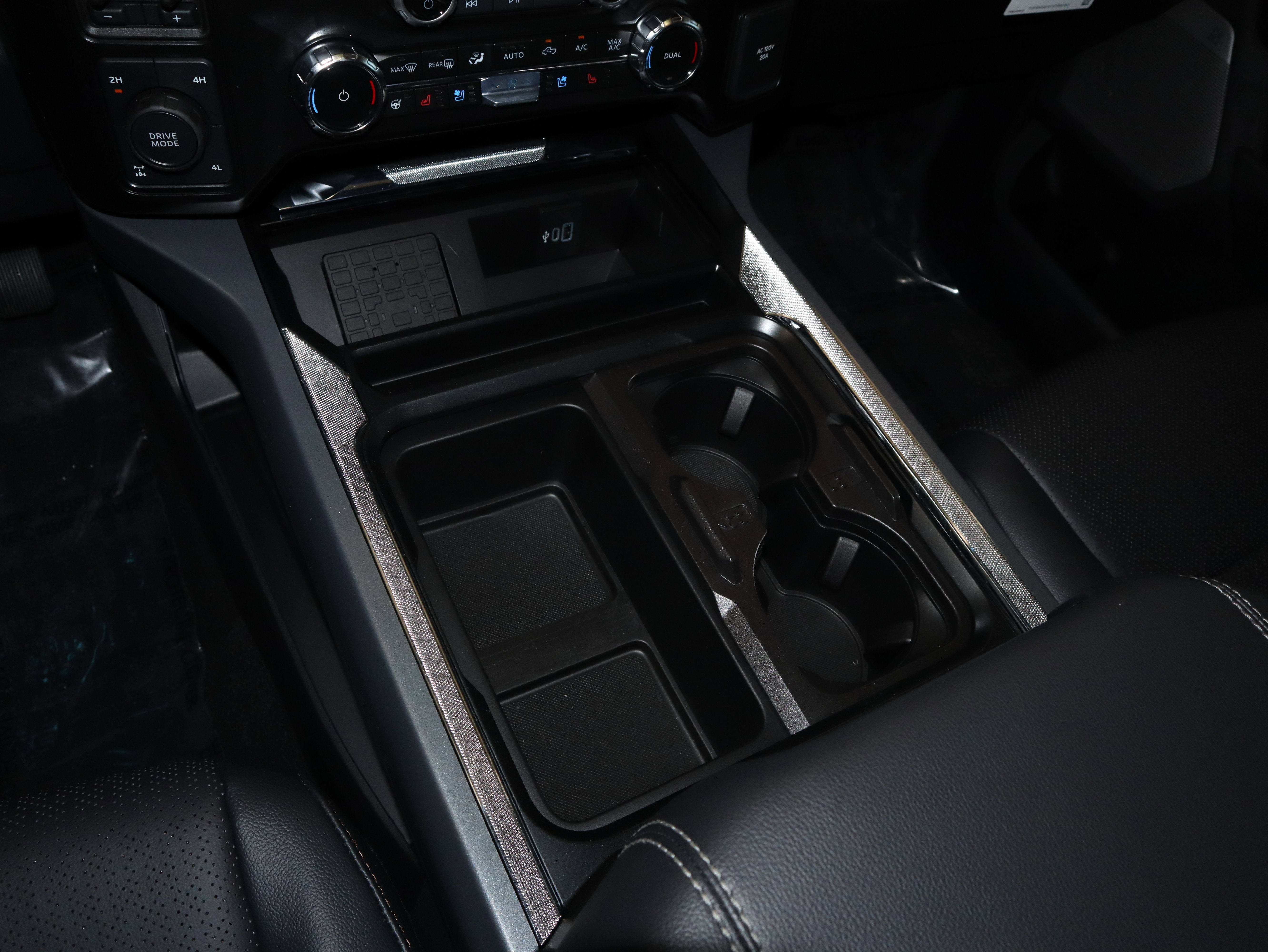 2025 Ford F-350SD Lariat