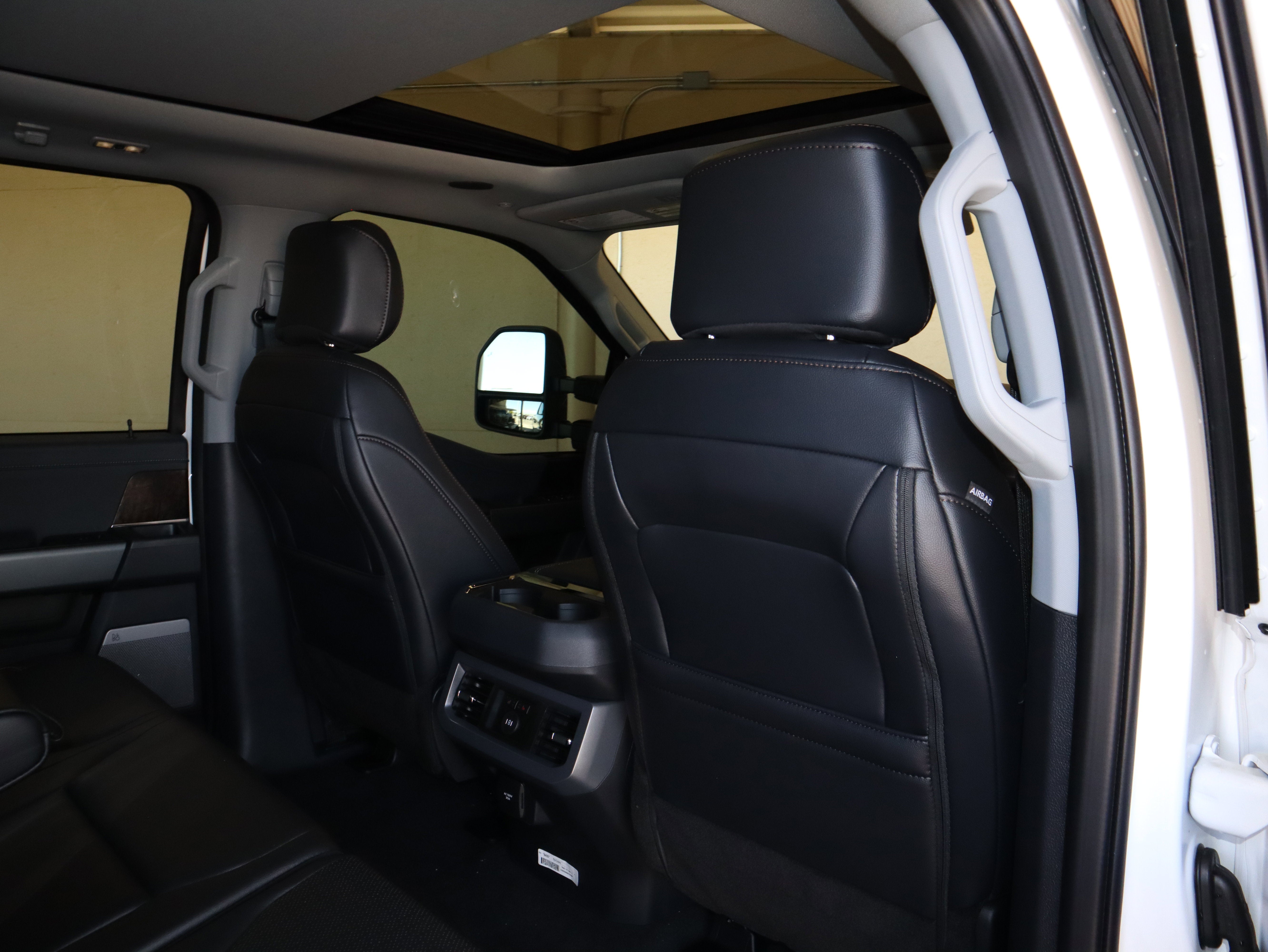 2025 Ford F-350SD Lariat