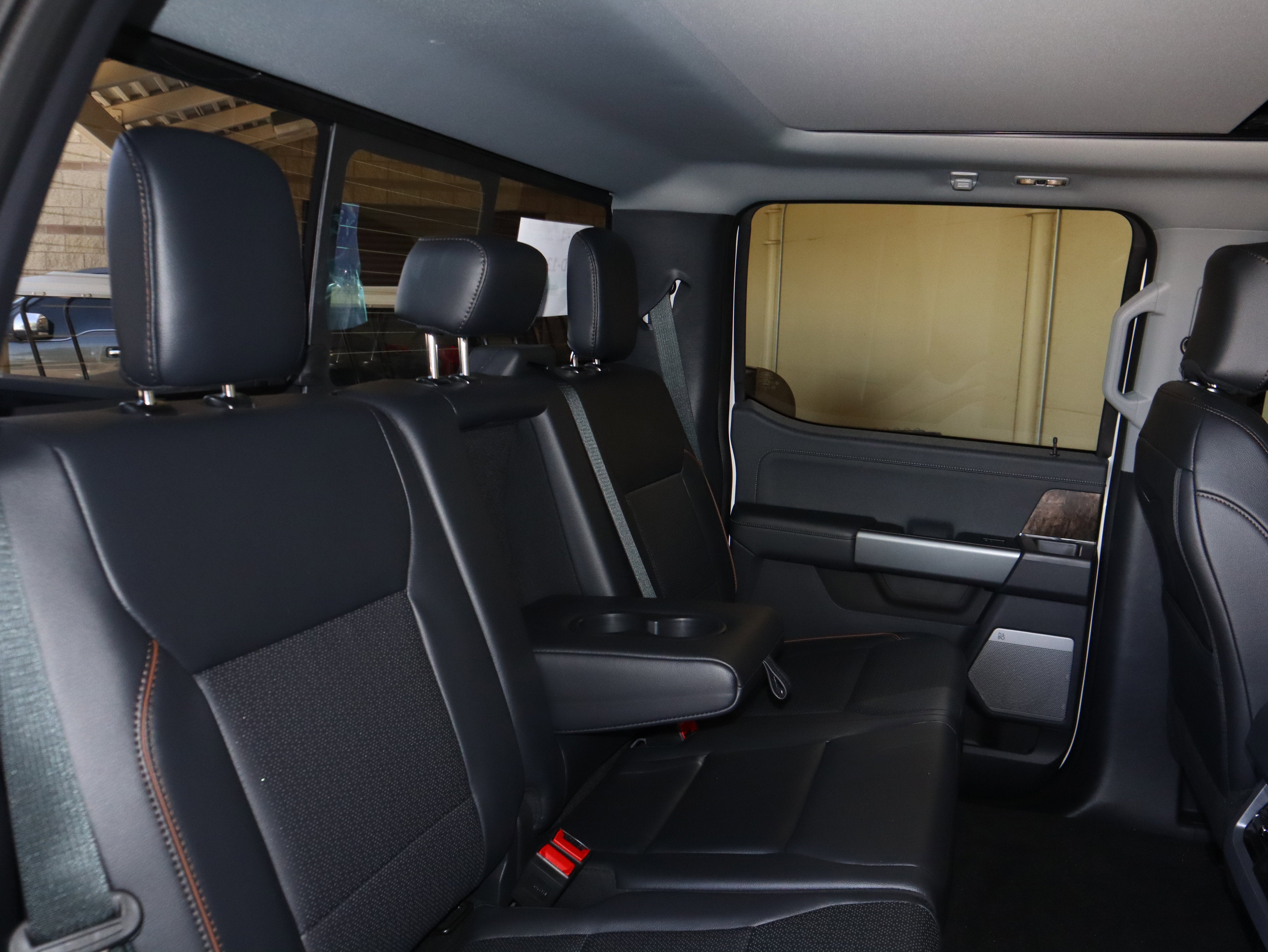 2025 Ford F-350SD Lariat