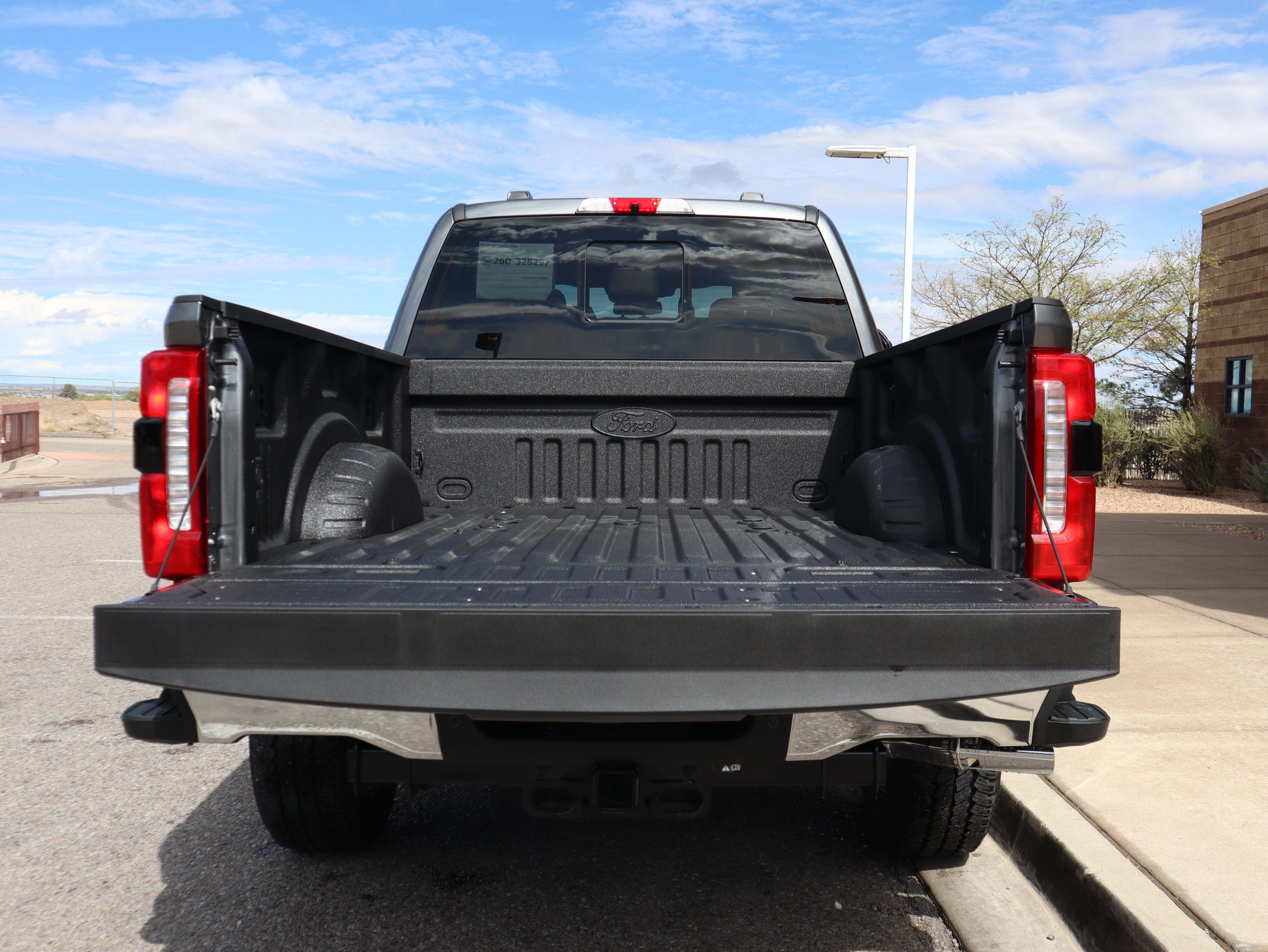 2027 Ford F-350SD Lariat