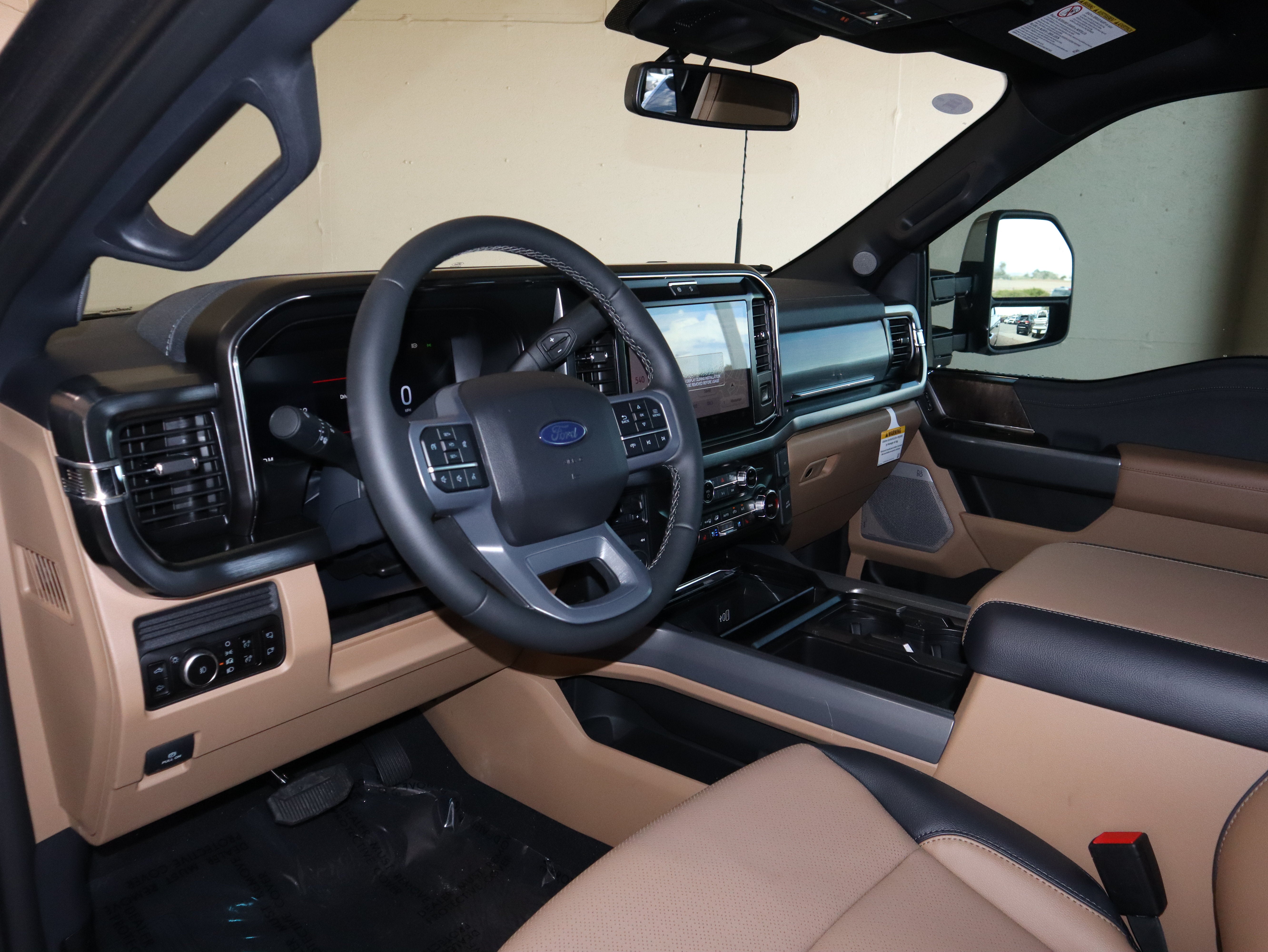 2027 Ford F-350SD Lariat