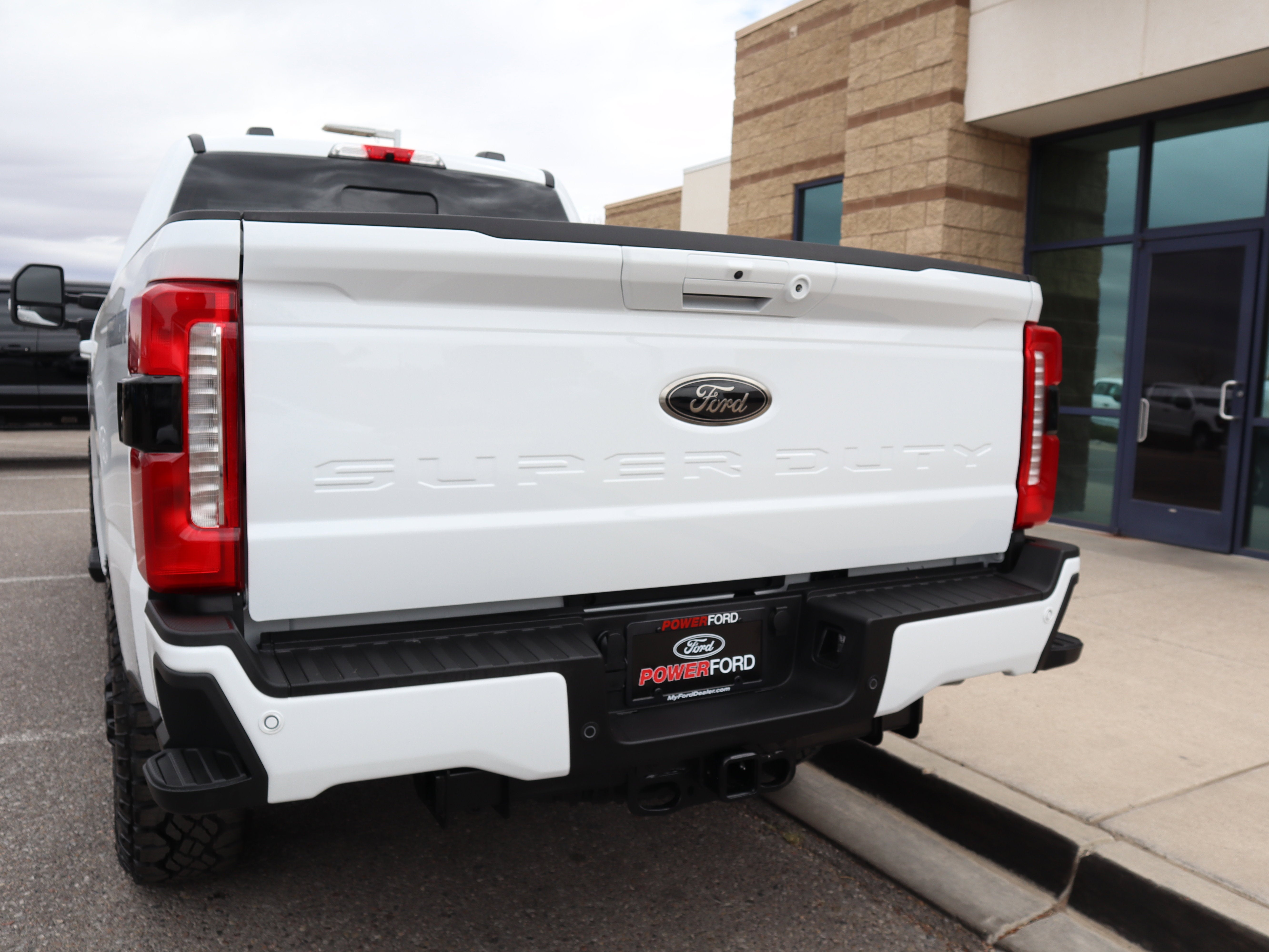 2026 Ford F-350SD Lariat