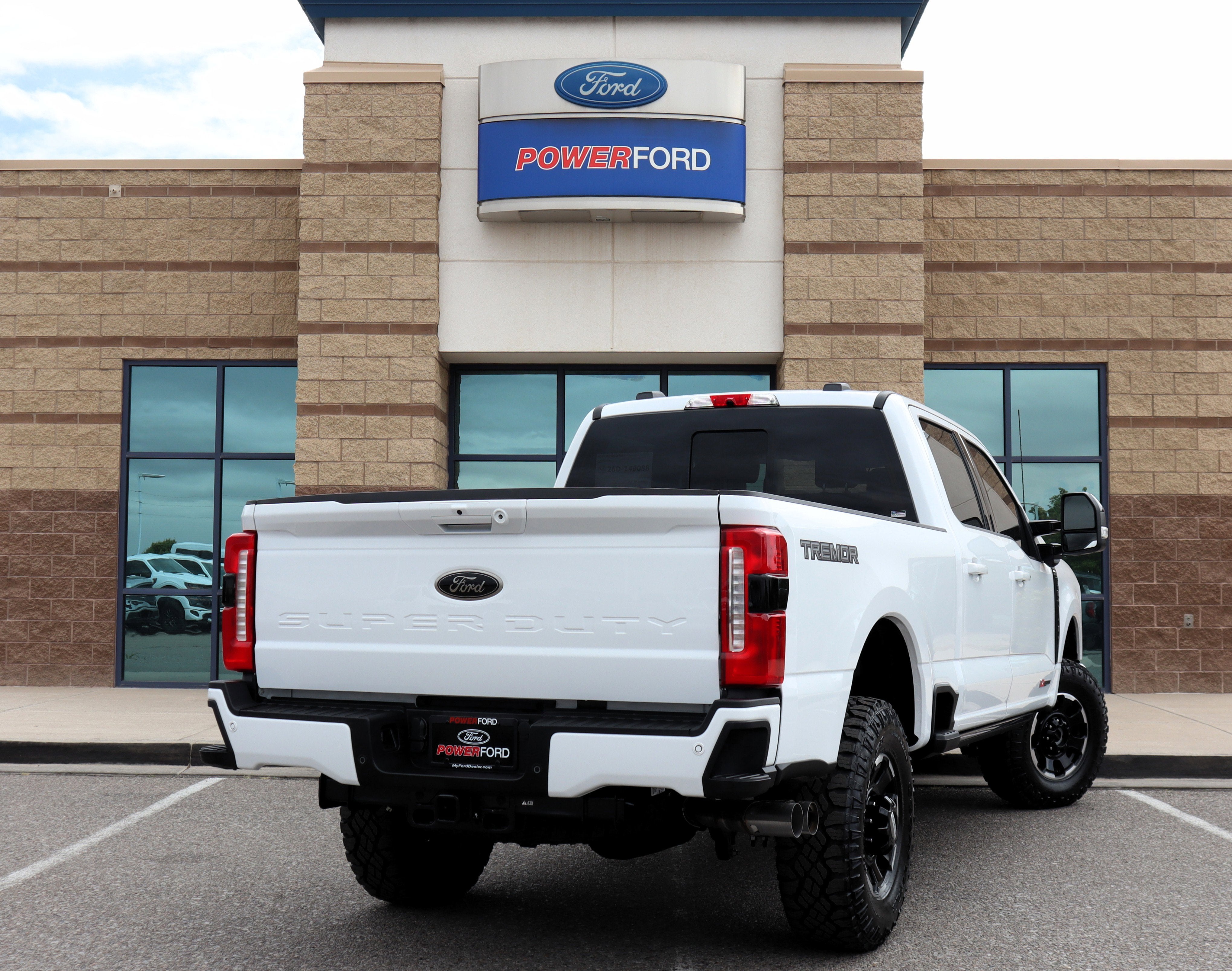 2026 Ford F-350SD Lariat
