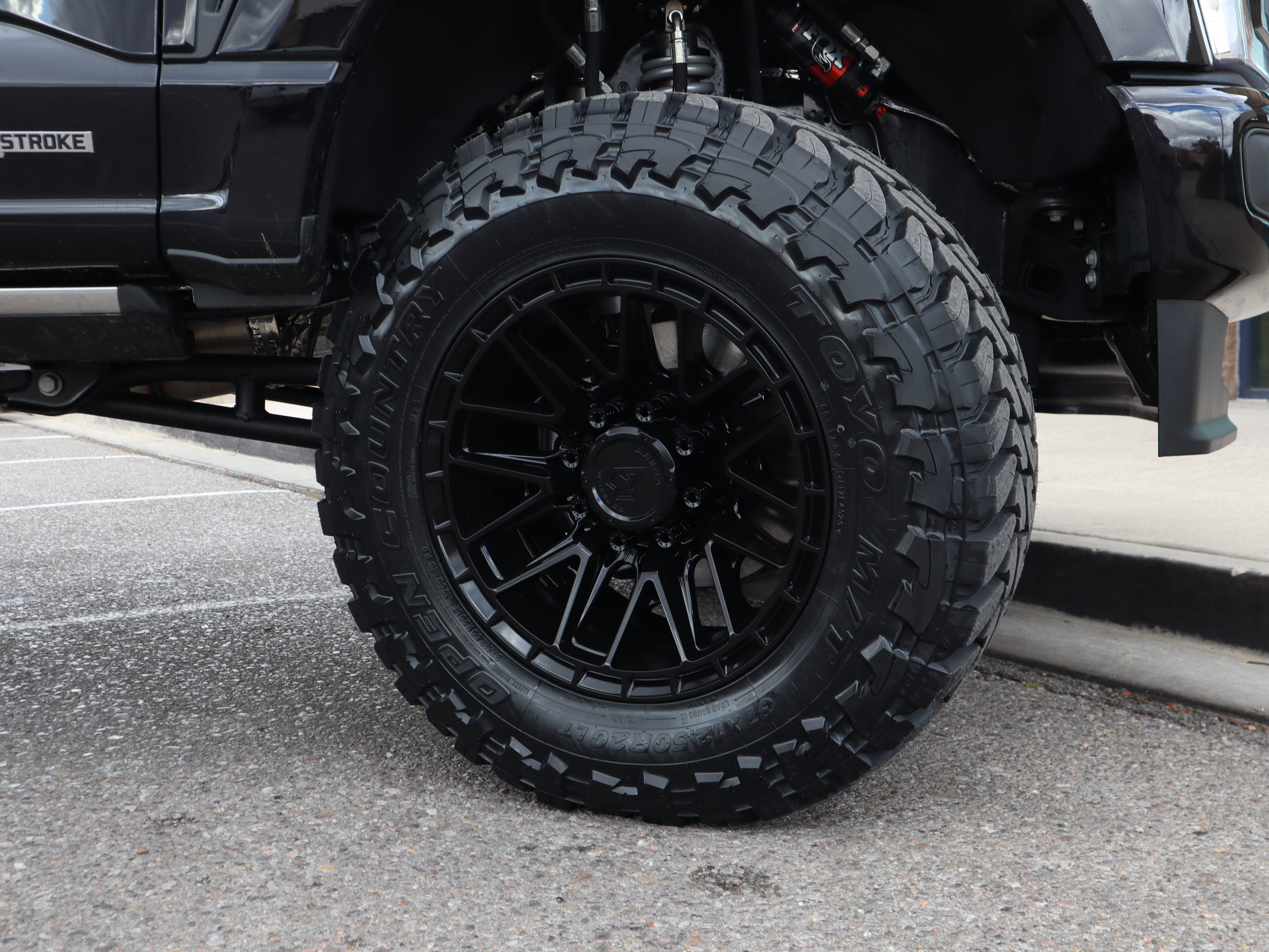 2025 Ford F-350SD Platinum