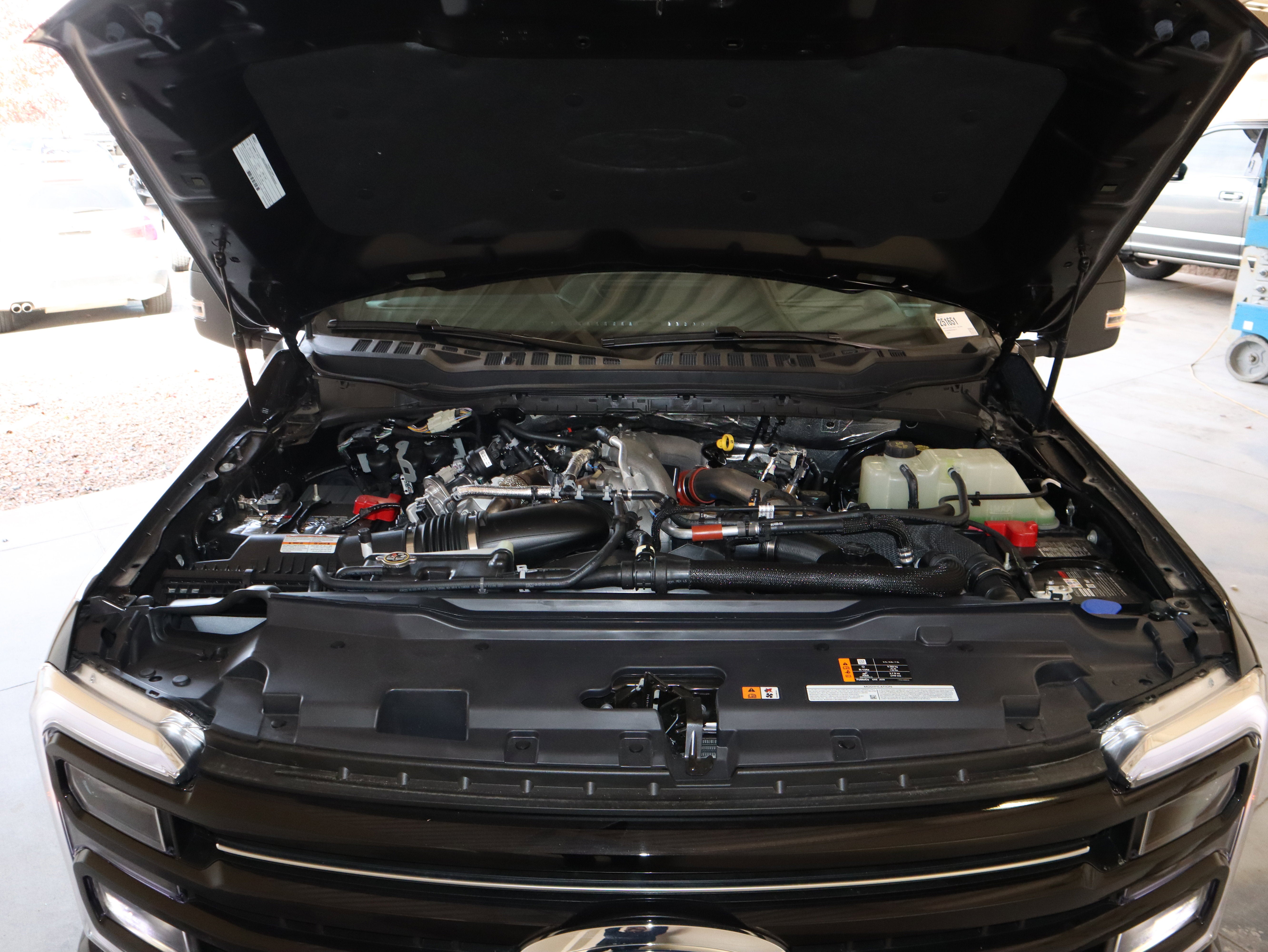 2025 Ford F-350SD Platinum