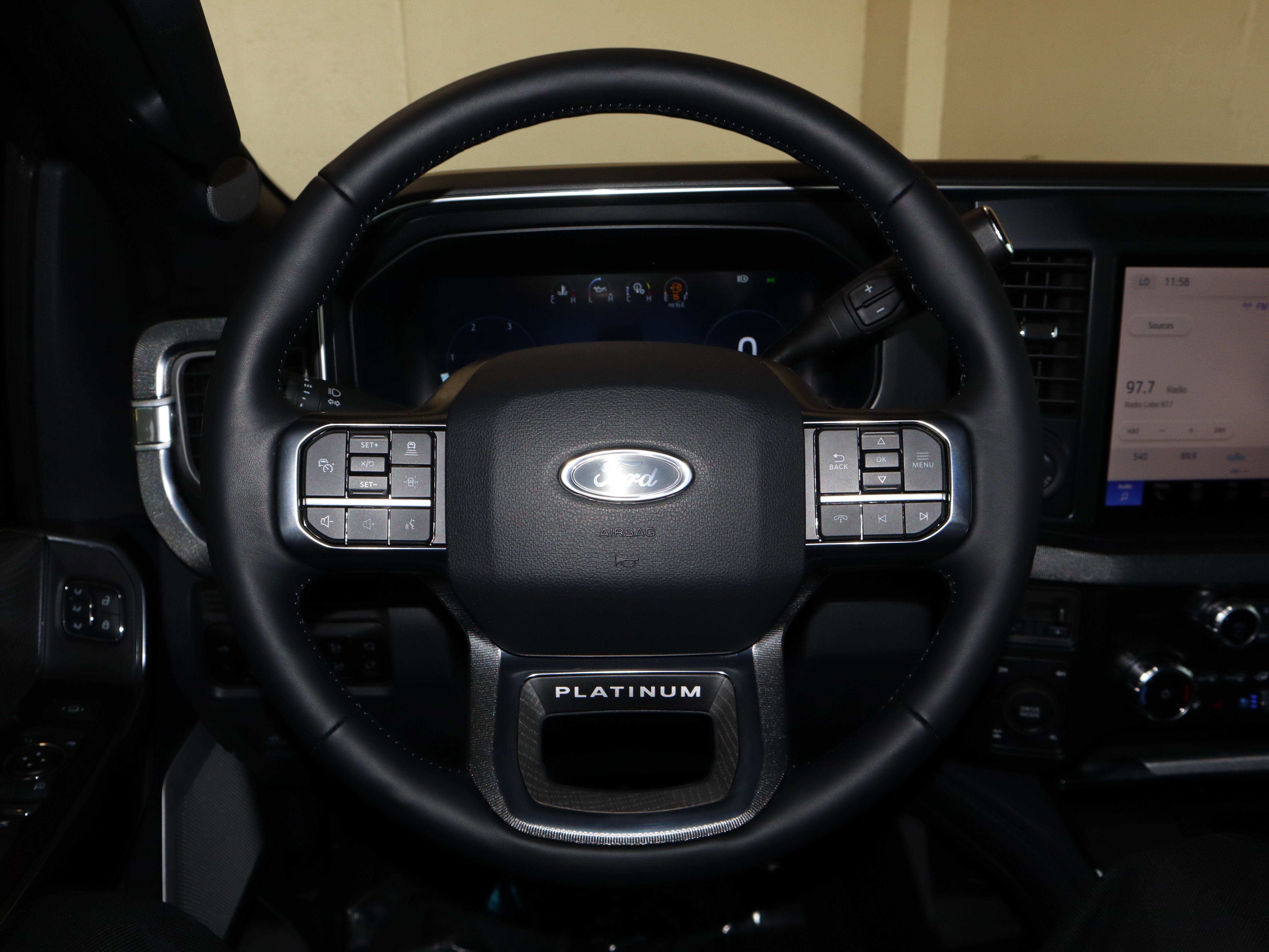 2025 Ford F-350SD Platinum