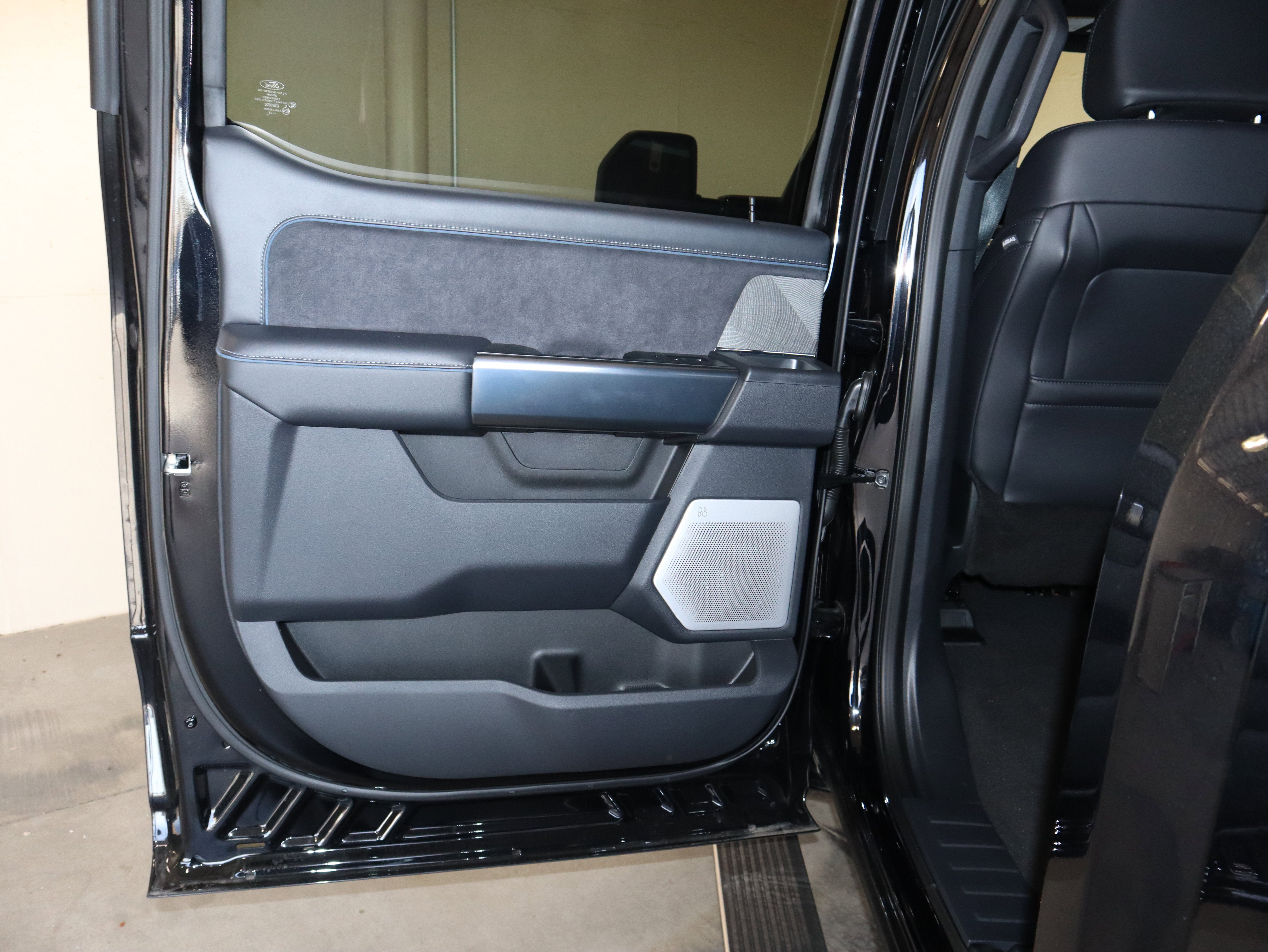 2025 Ford F-350SD Platinum