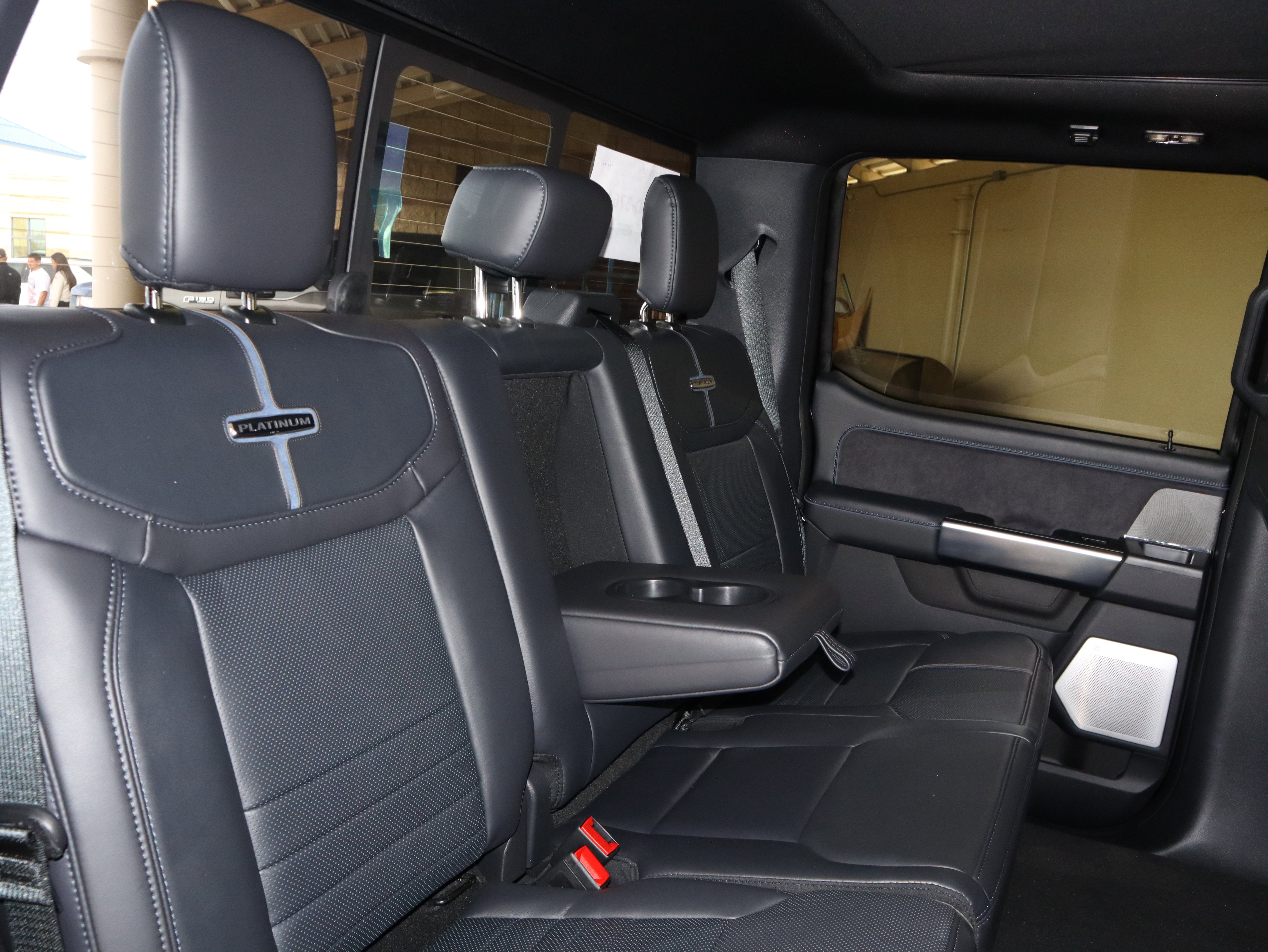 2025 Ford F-350SD Platinum