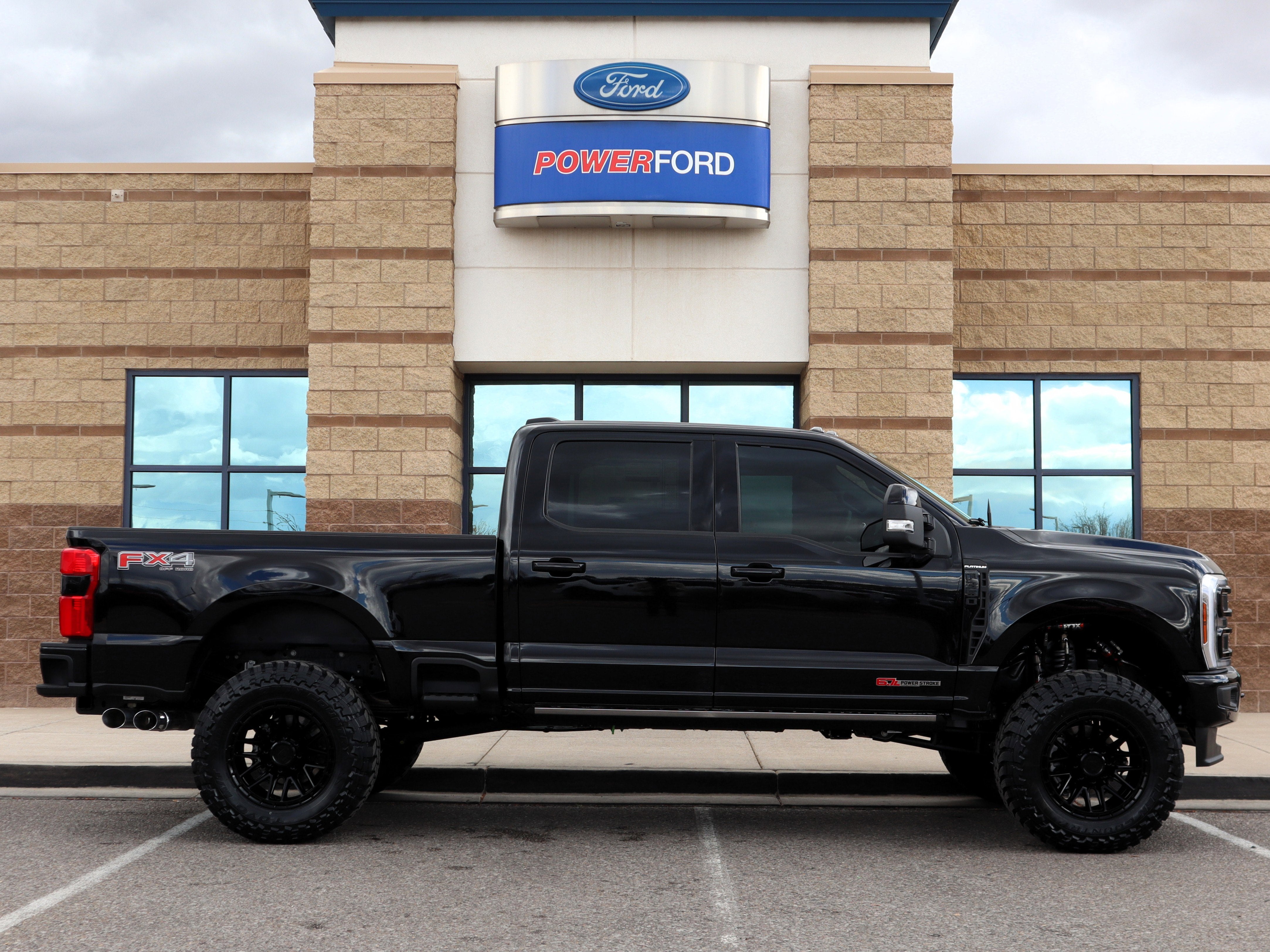 2025 Ford F-350SD Platinum