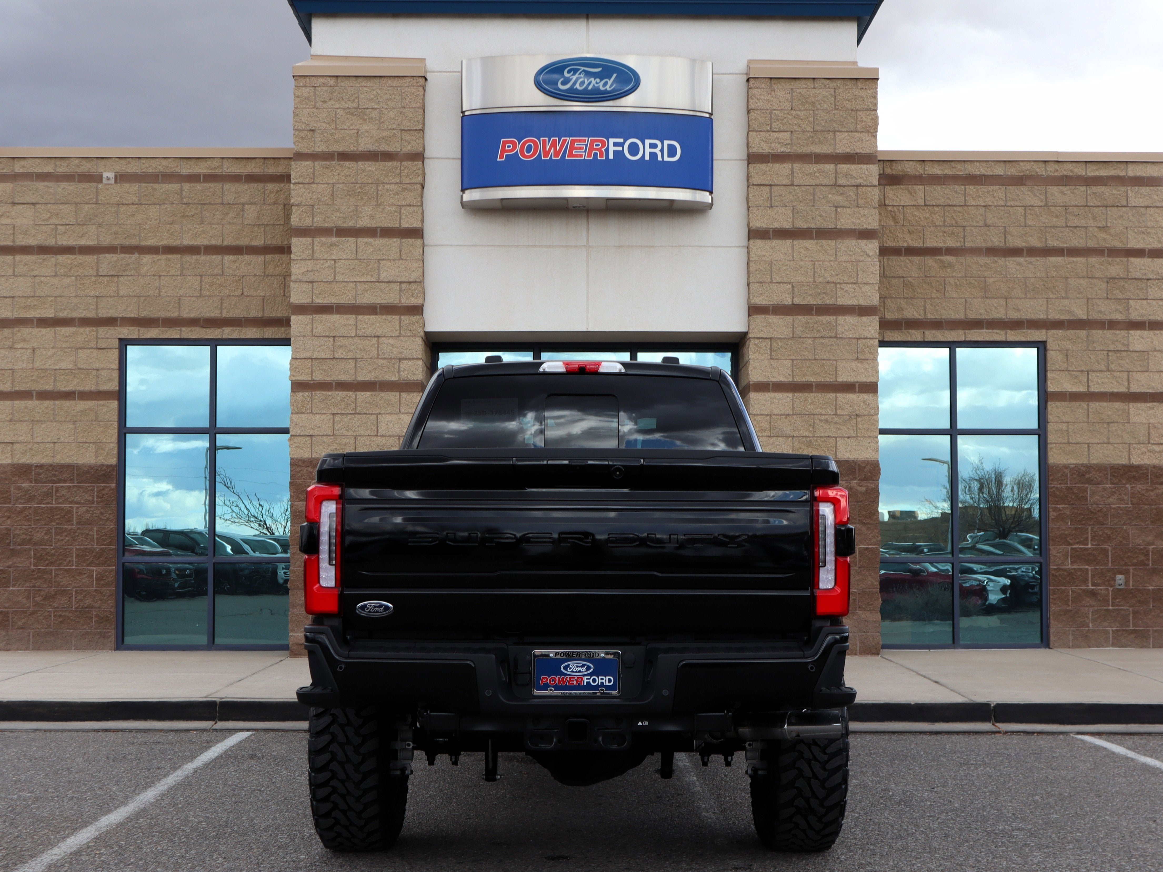 2025 Ford F-350SD Platinum