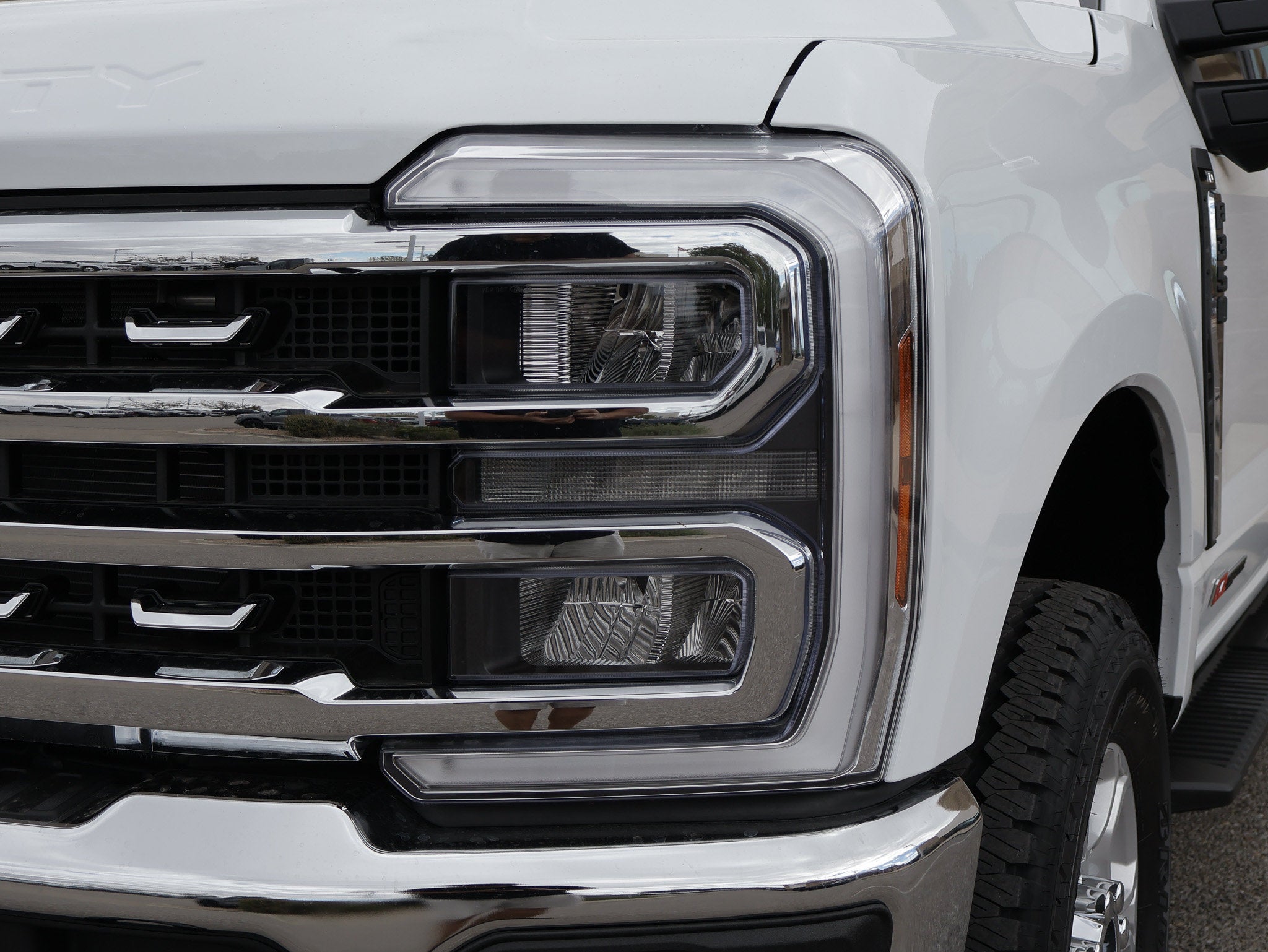 2027 Ford F-350SD XLT