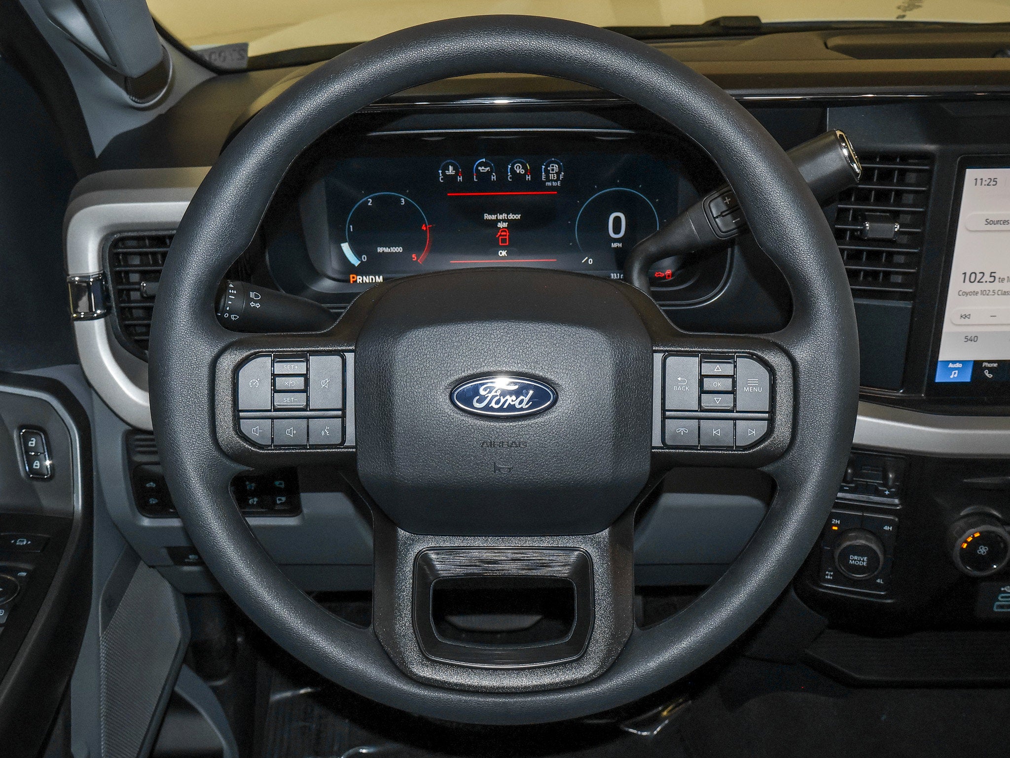 2027 Ford F-350SD XLT
