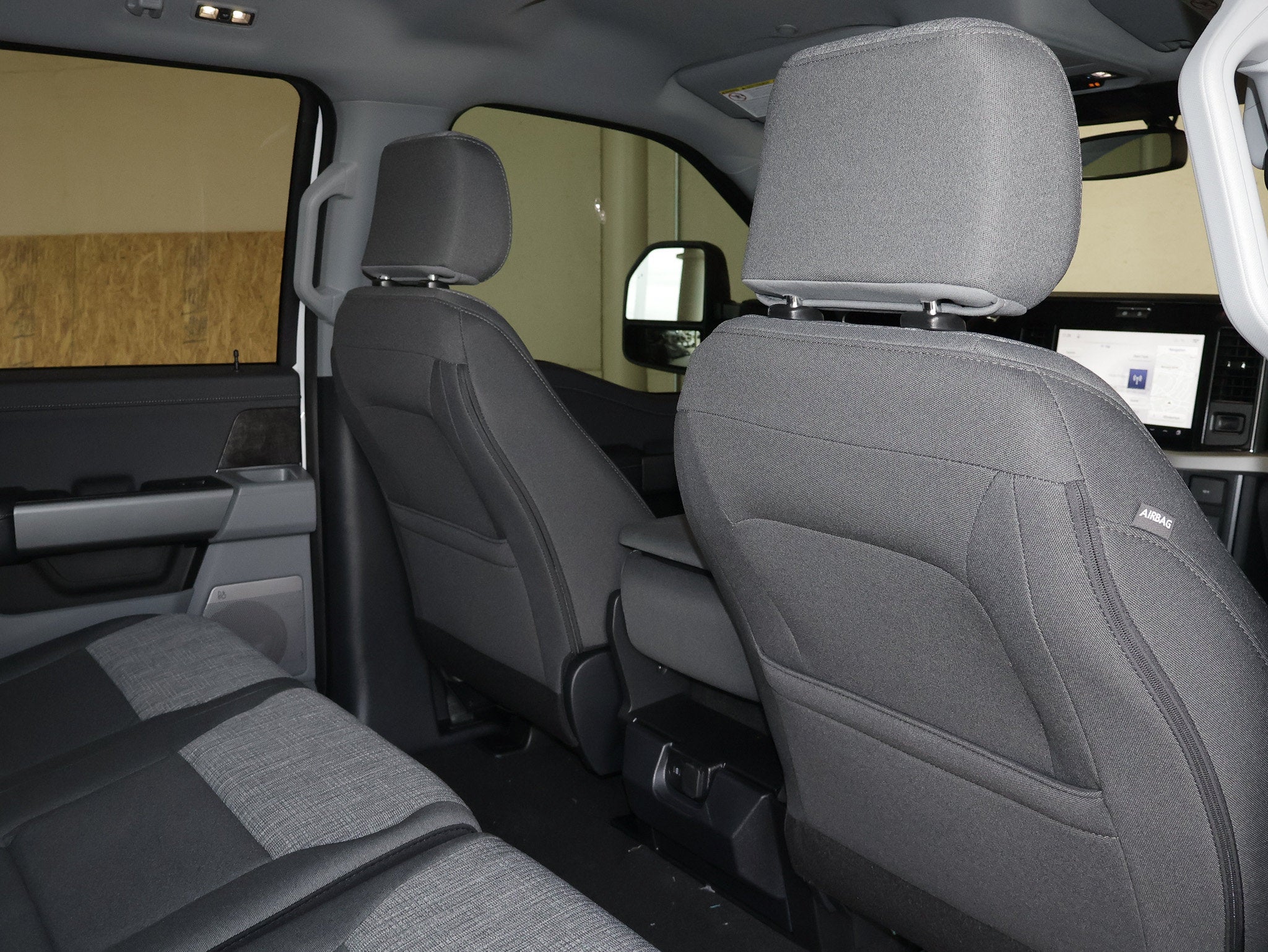 2027 Ford F-350SD XLT