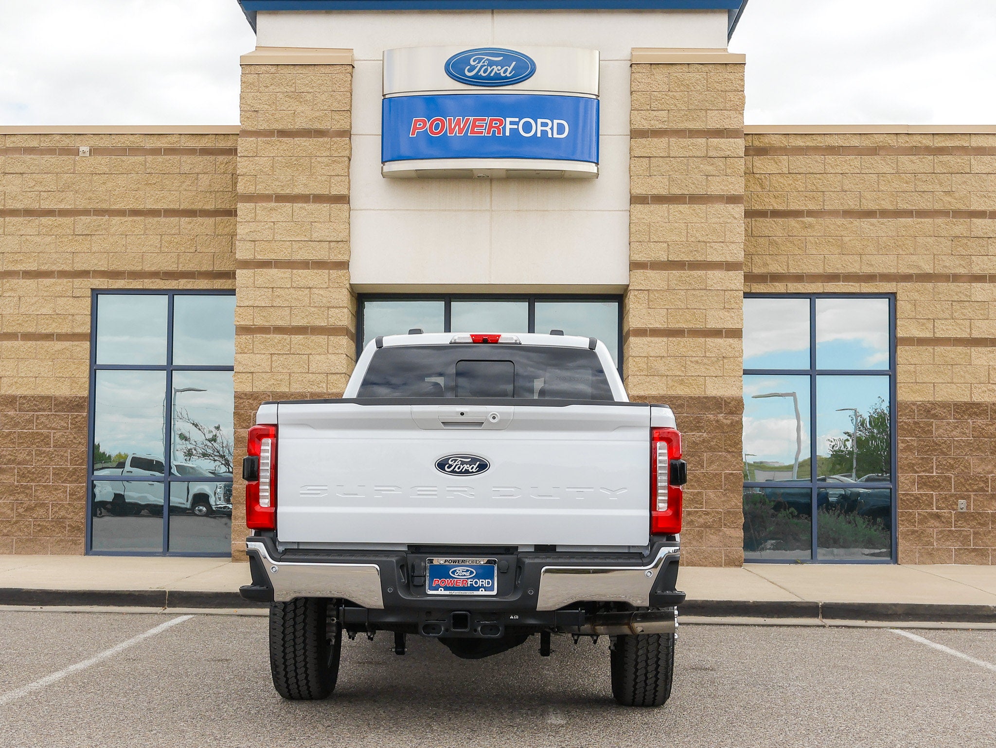 2027 Ford F-350SD XLT