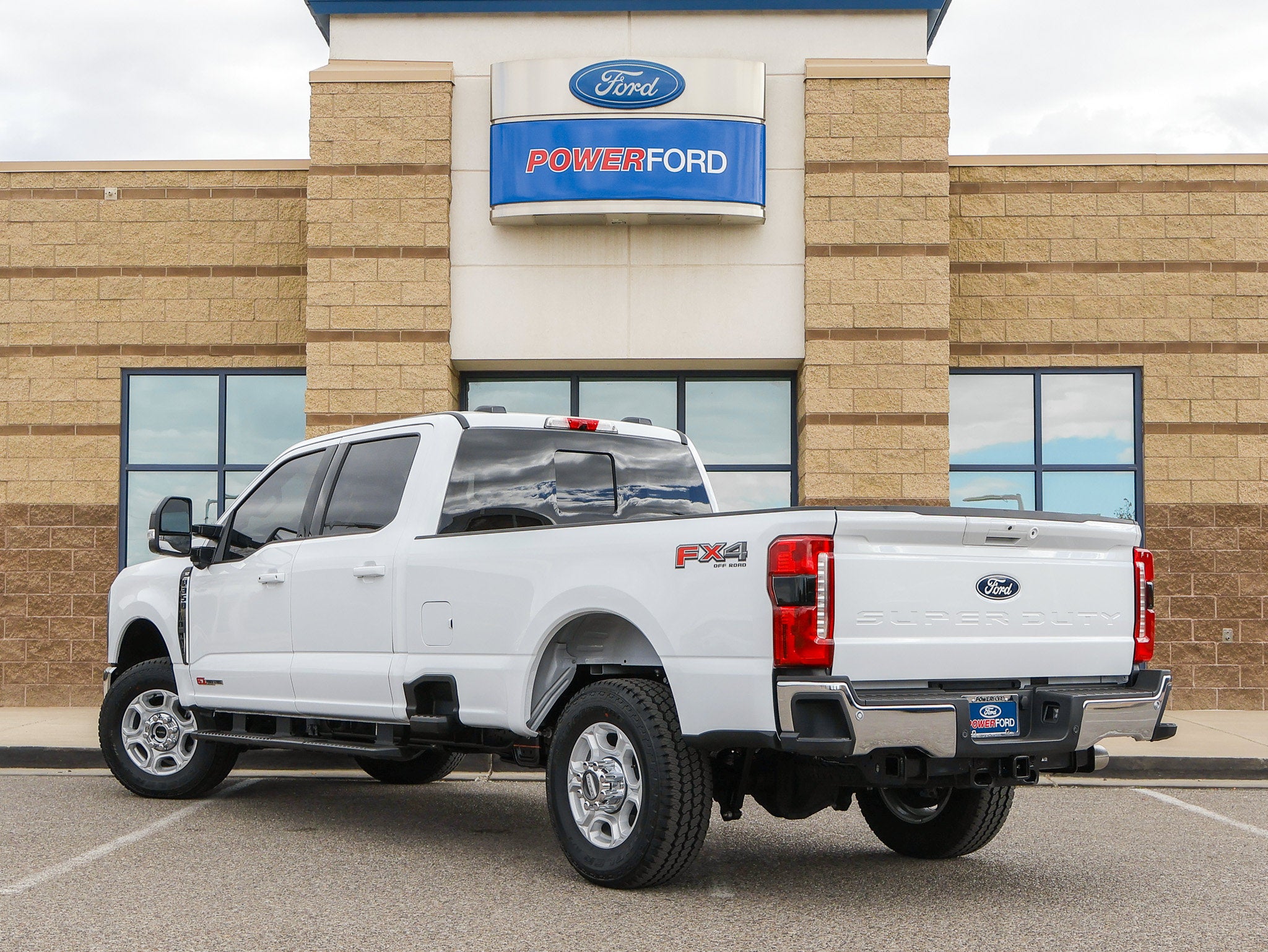 2027 Ford F-350SD XLT